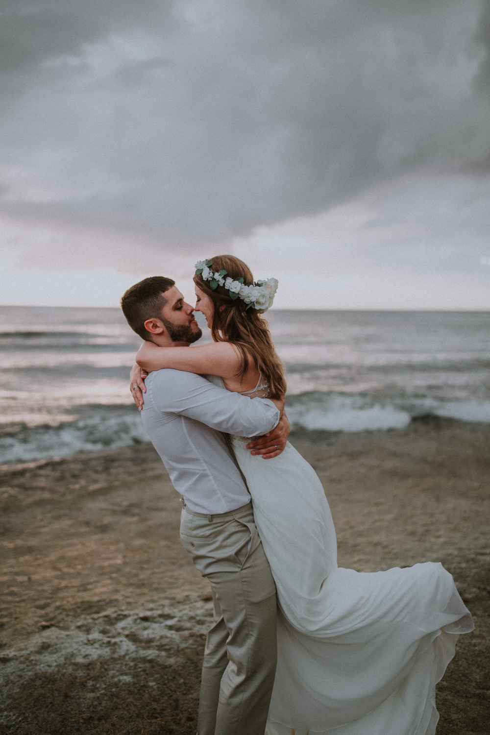 Bryden Giving Photographer-Wedding Photographer-Minneapolis-Minnesota-Saint Paul-Lifestyle-Twin Cities-Destination Wedding-Puerto Rico-Rincon-San Juan-Beach Wedding