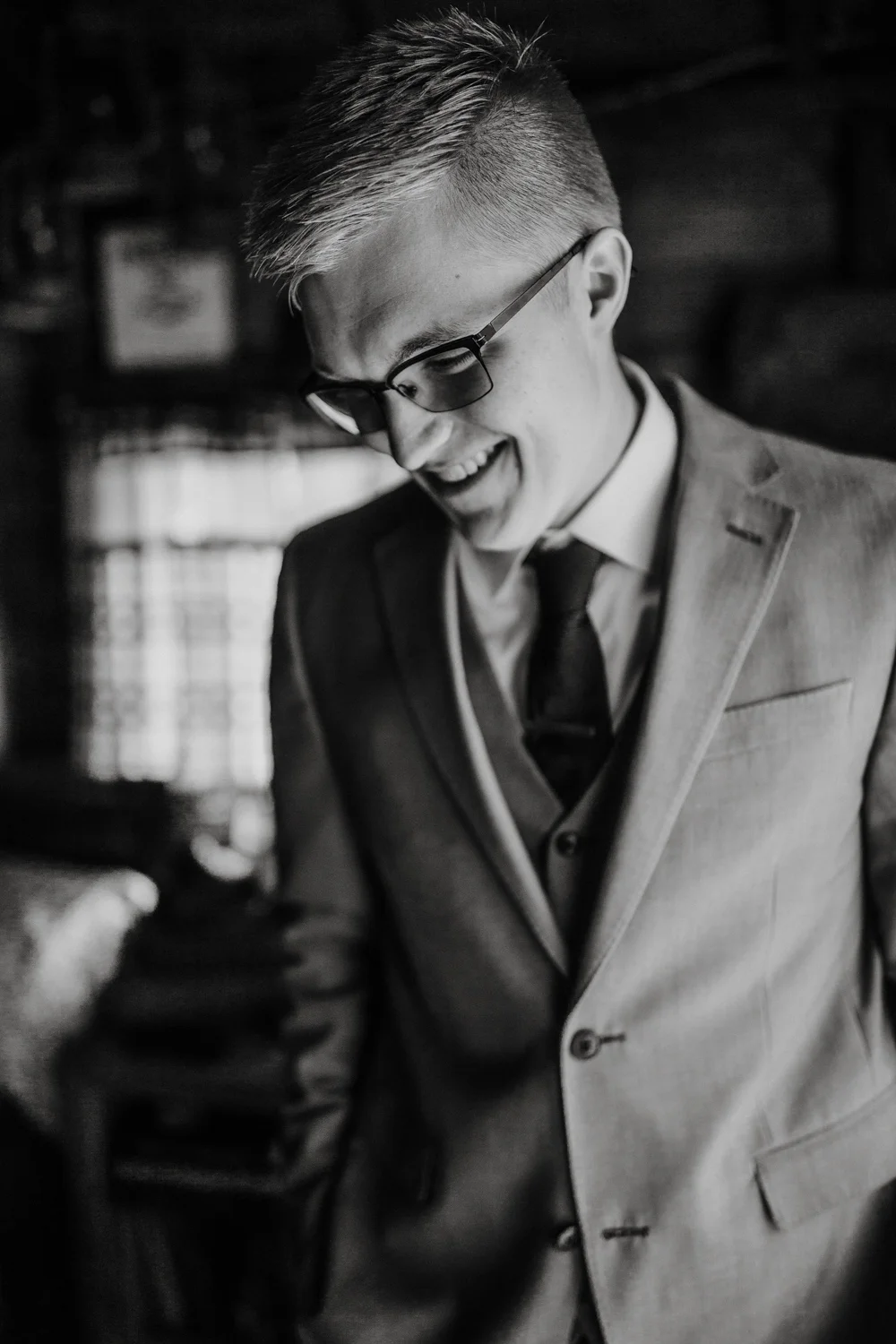 Bryden Giving Photographer-Wedding Photographer- Minneapolis-Minnesota-Saint Paul-Lifestyle-Twin Cities-Destination Wedding-Wisconsin-Brule River Barn-Wedding-Gustavus Adolphus College