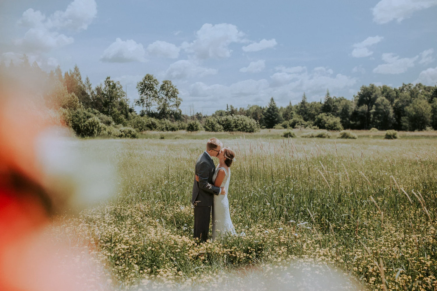 Bryden Giving Photographer-Wedding Photographer- Minneapolis-Minnesota-Saint Paul-Lifestyle-Twin Cities-Destination Wedding-Wisconsin-Brule River Barn-Wedding-Gustavus Adolphus College