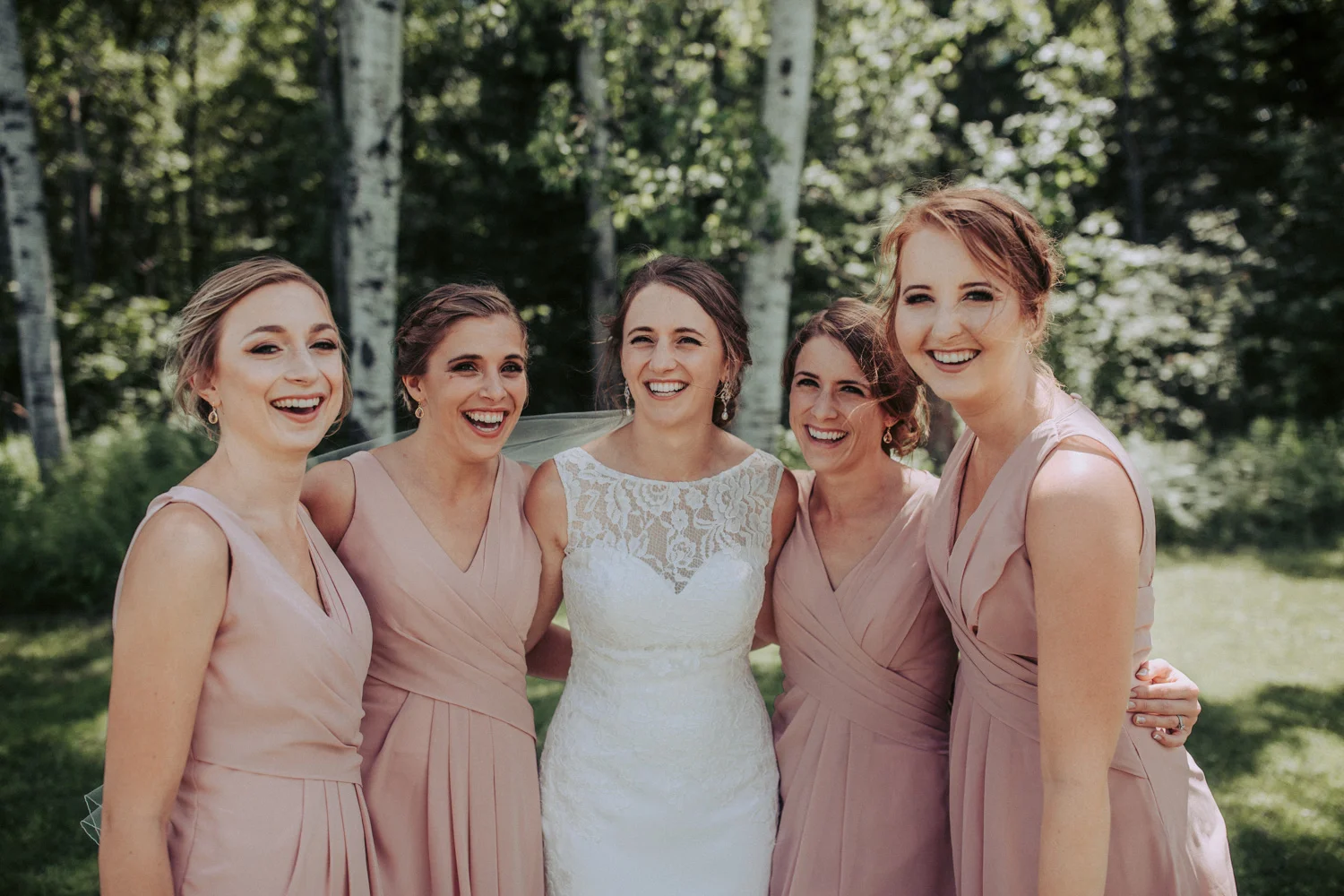 Bryden Giving Photographer-Wedding Photographer- Minneapolis-Minnesota-Saint Paul-Lifestyle-Twin Cities-Destination Wedding-Wisconsin-Brule River Barn-Wedding-Gustavus Adolphus College
