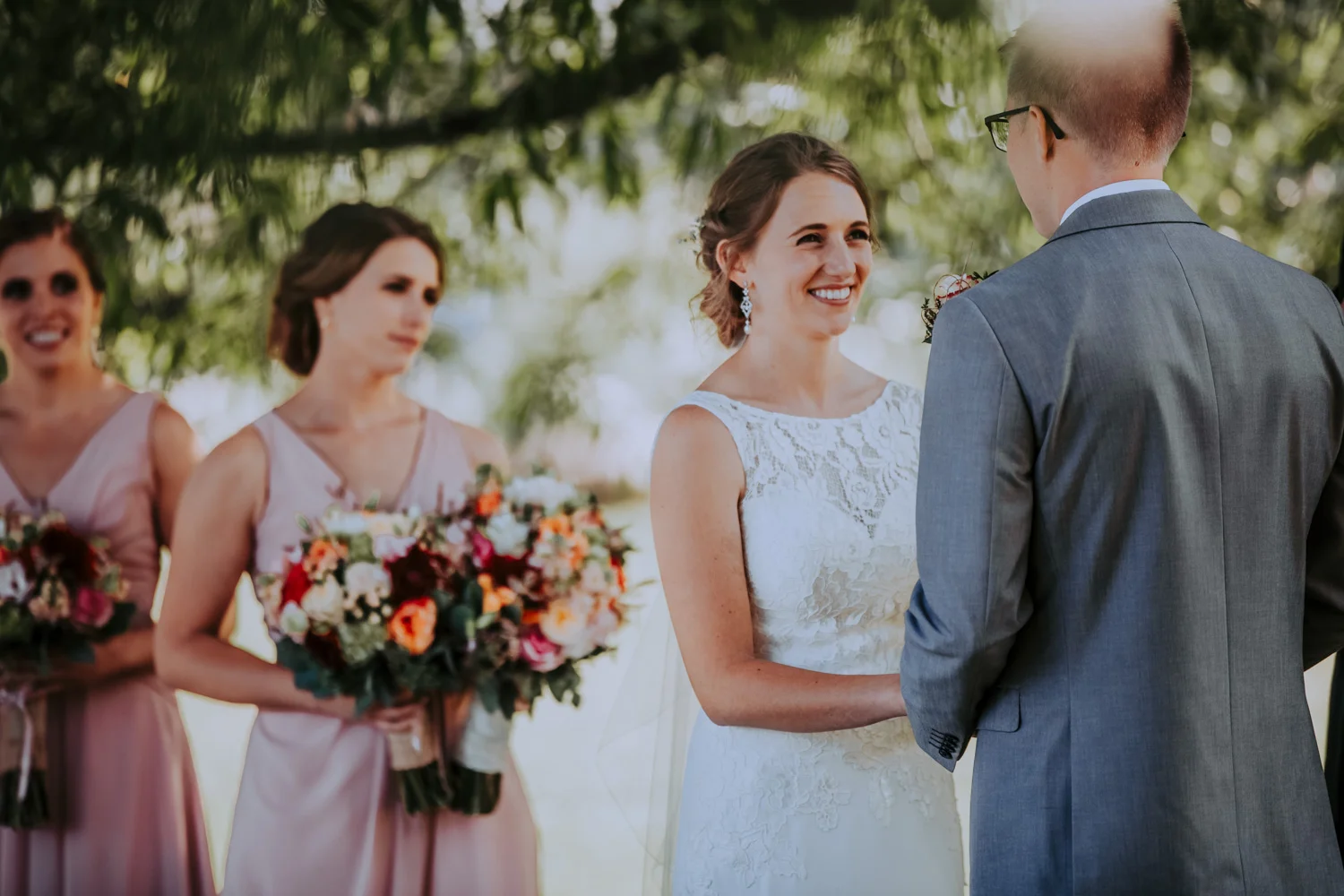 Bryden Giving Photographer-Wedding Photographer- Minneapolis-Minnesota-Saint Paul-Lifestyle-Twin Cities-Destination Wedding-Wisconsin-Brule River Barn-Wedding-Gustavus Adolphus College
