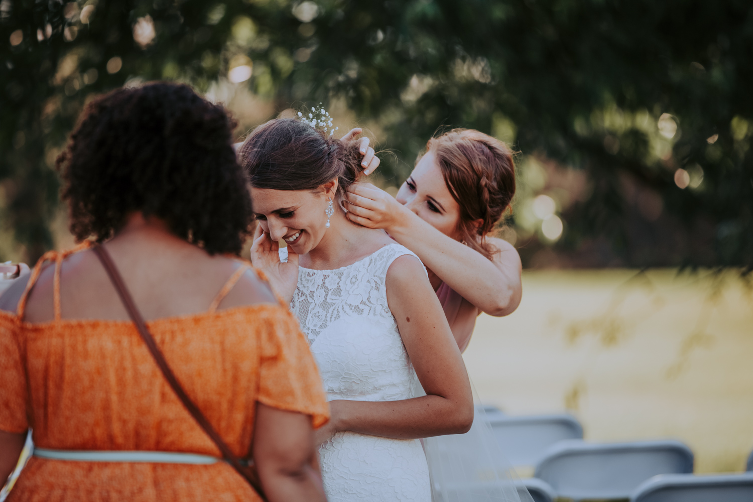 Bryden Giving Photographer-Wedding Photographer- Minneapolis-Minnesota-Saint Paul-Lifestyle-Twin Cities-Destination Wedding-Wisconsin-Brule River Barn-Wedding-Gustavus Adolphus College