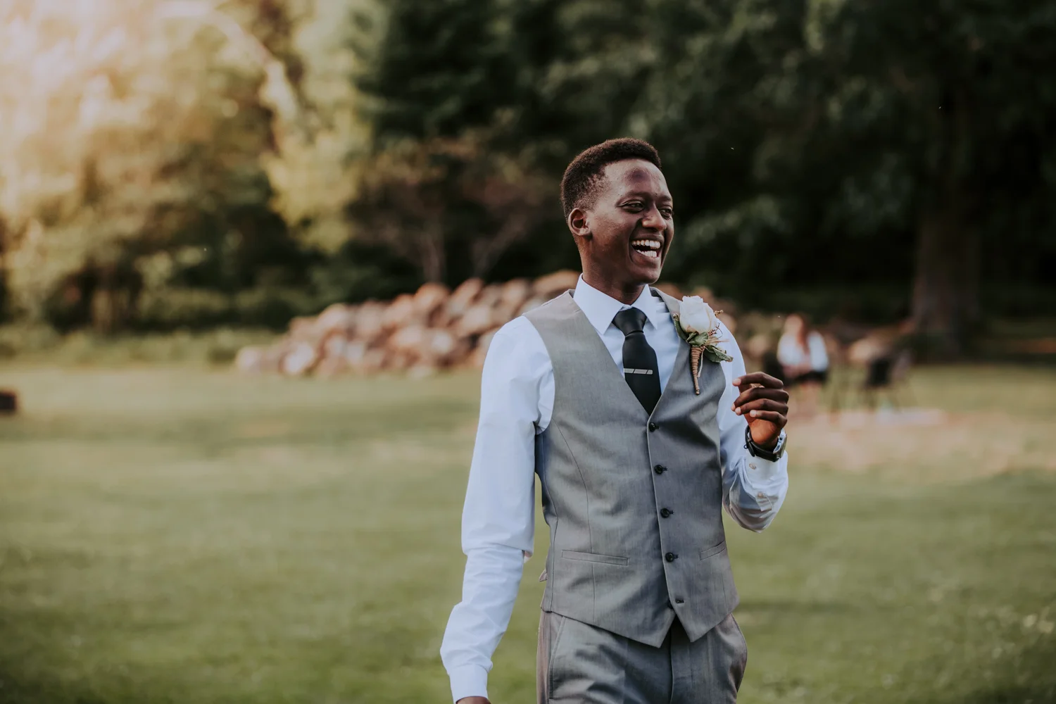 Bryden Giving Photographer-Wedding Photographer- Minneapolis-Minnesota-Saint Paul-Lifestyle-Twin Cities-Destination Wedding-Wisconsin-Brule River Barn-Wedding-Gustavus Adolphus College