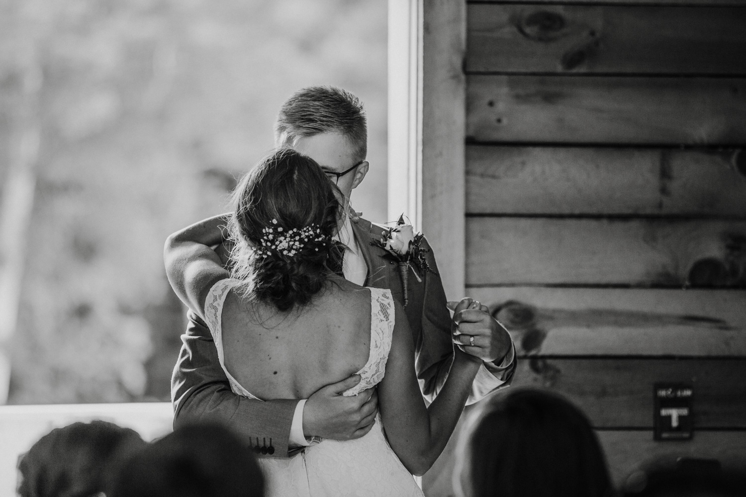 Bryden Giving Photographer-Wedding Photographer- Minneapolis-Minnesota-Saint Paul-Lifestyle-Twin Cities-Destination Wedding-Wisconsin-Brule River Barn-Wedding-Gustavus Adolphus College