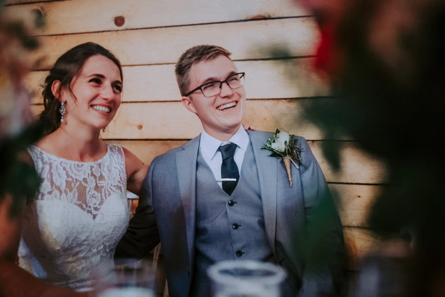 Bryden Giving Photographer-Wedding Photographer- Minneapolis-Minnesota-Saint Paul-Lifestyle-Twin Cities-Destination Wedding-Wisconsin-Brule River Barn-Wedding-Gustavus Adolphus College
