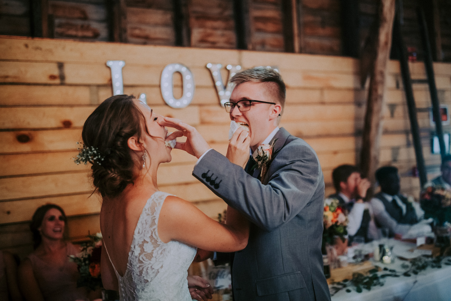 Bryden Giving Photographer-Wedding Photographer- Minneapolis-Minnesota-Saint Paul-Lifestyle-Twin Cities-Destination Wedding-Wisconsin-Brule River Barn-Wedding-Gustavus Adolphus College