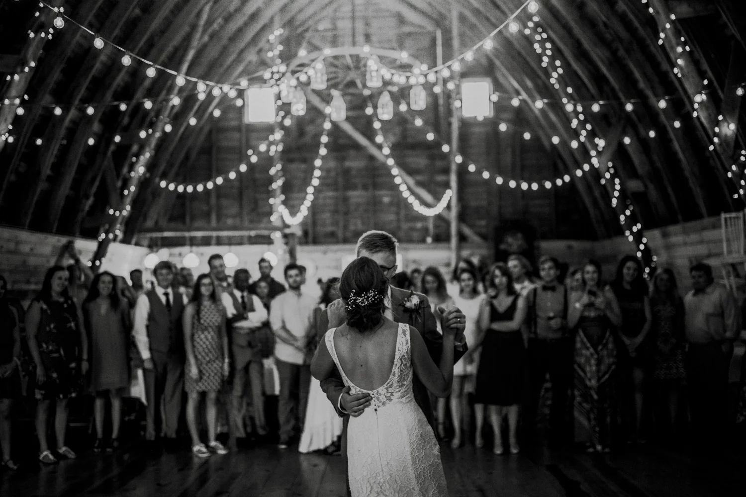 Bryden Giving Photographer-Wedding Photographer- Minneapolis-Minnesota-Saint Paul-Lifestyle-Twin Cities-Destination Wedding-Wisconsin-Brule River Barn-Wedding-Gustavus Adolphus College