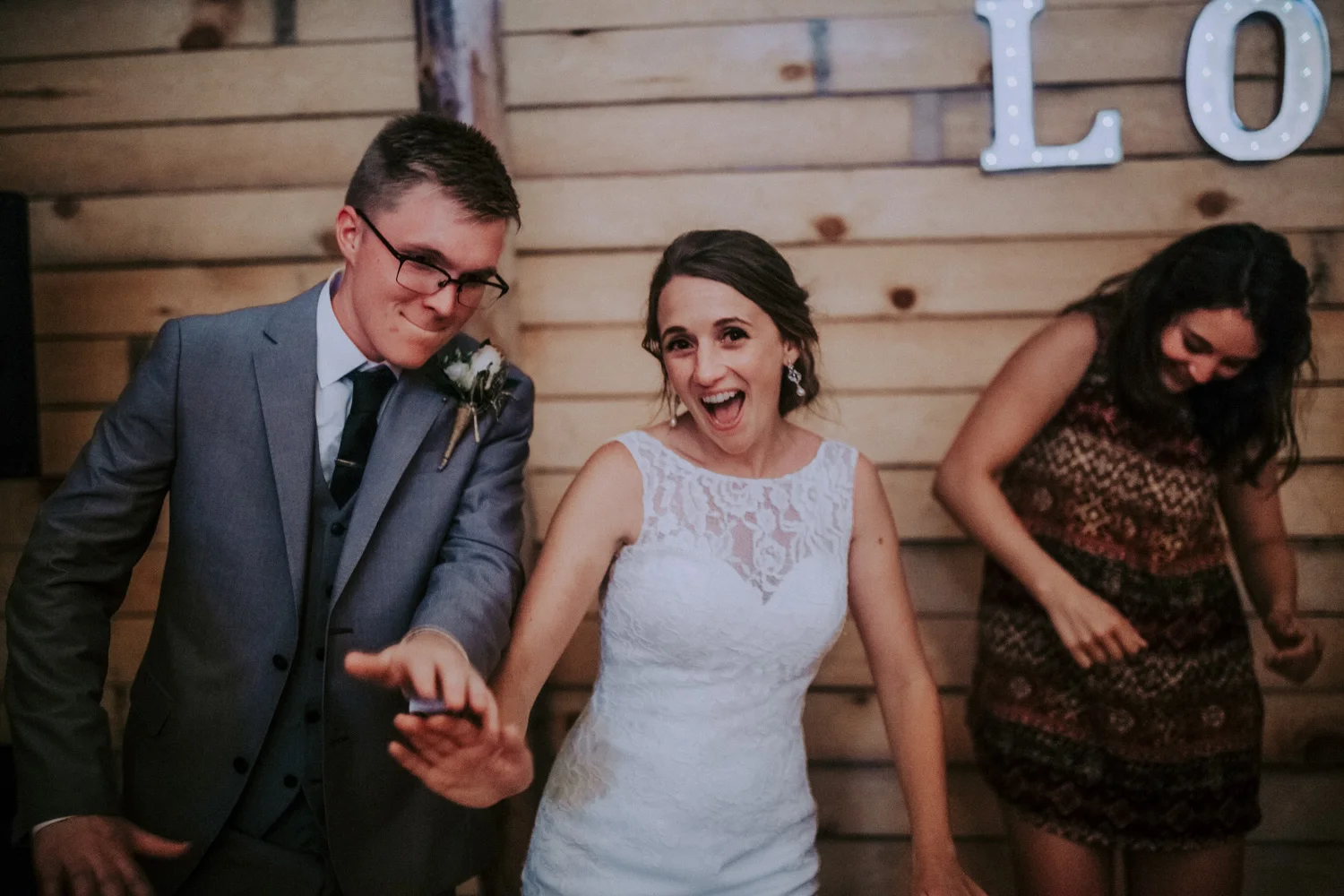 Bryden Giving Photographer-Wedding Photographer- Minneapolis-Minnesota-Saint Paul-Lifestyle-Twin Cities-Destination Wedding-Wisconsin-Brule River Barn-Wedding-Gustavus Adolphus College