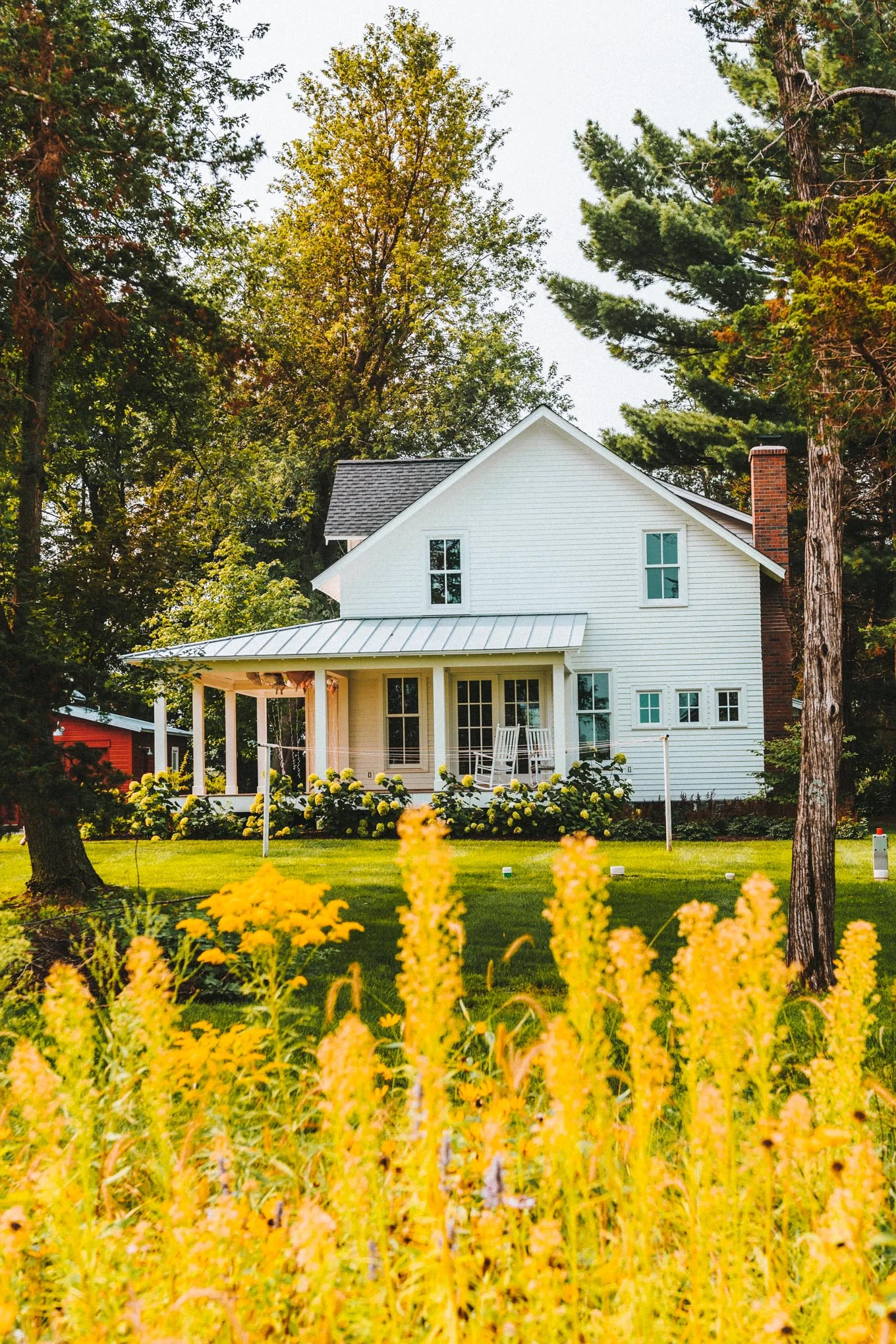 jessica and johnny, bryden giving photographer, minnesota wedding, destination wedding, summer, redeemed farm, twin cities