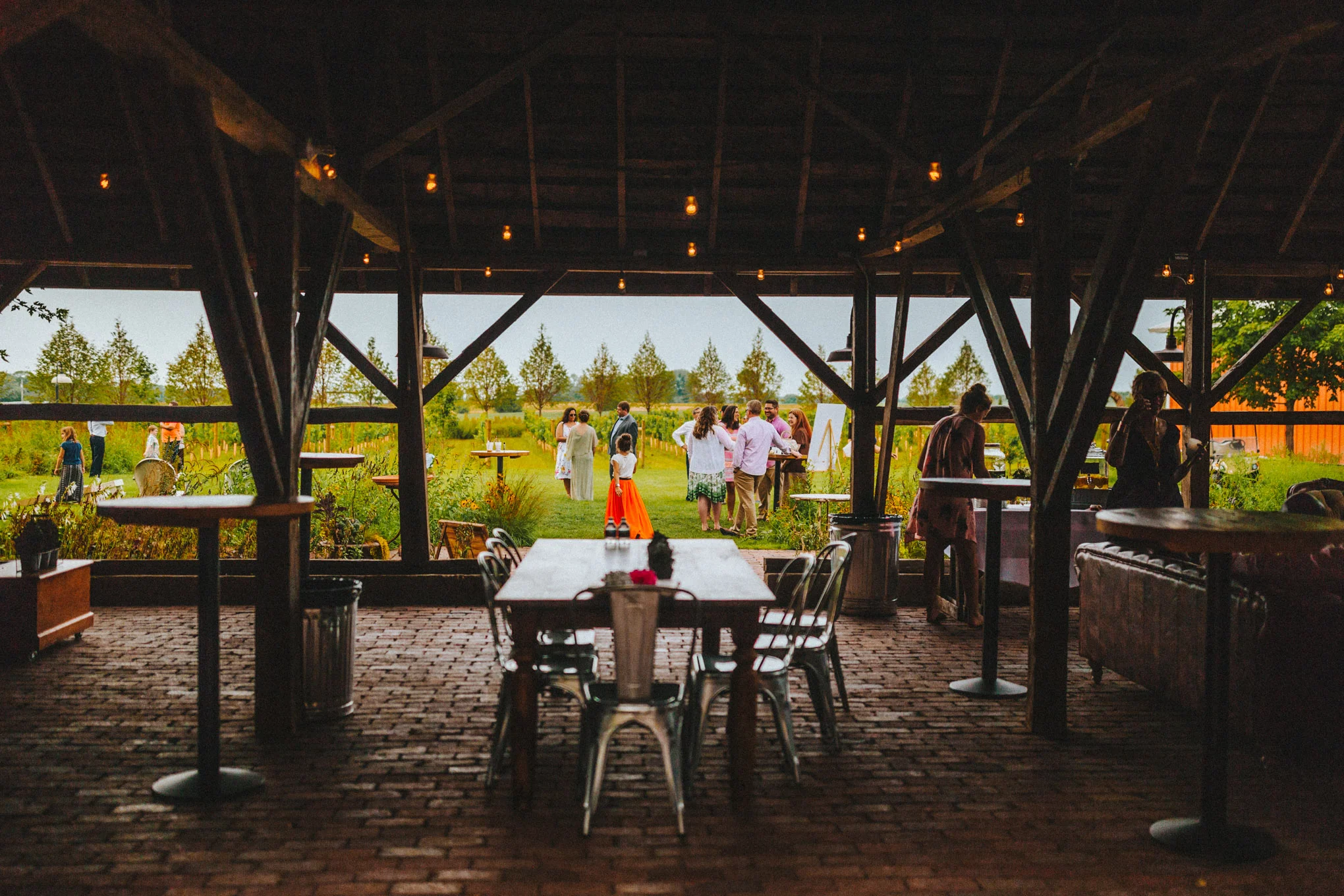 jessica and johnny, bryden giving photographer, minnesota wedding, destination wedding, summer, redeemed farm, twin cities
