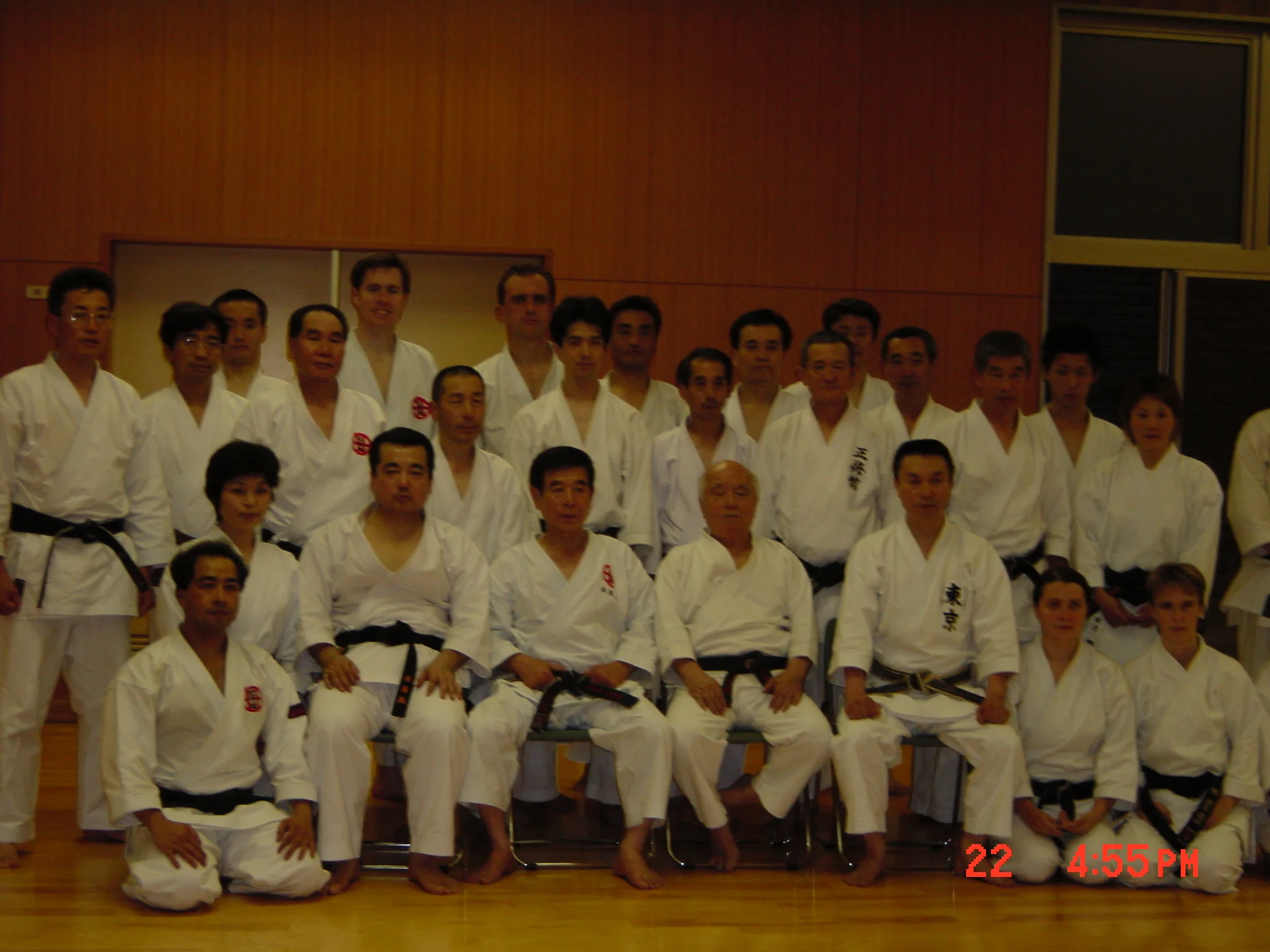  Group photo with Soke Mabuni Kenei and his son Soke Mabuni Kenyu 