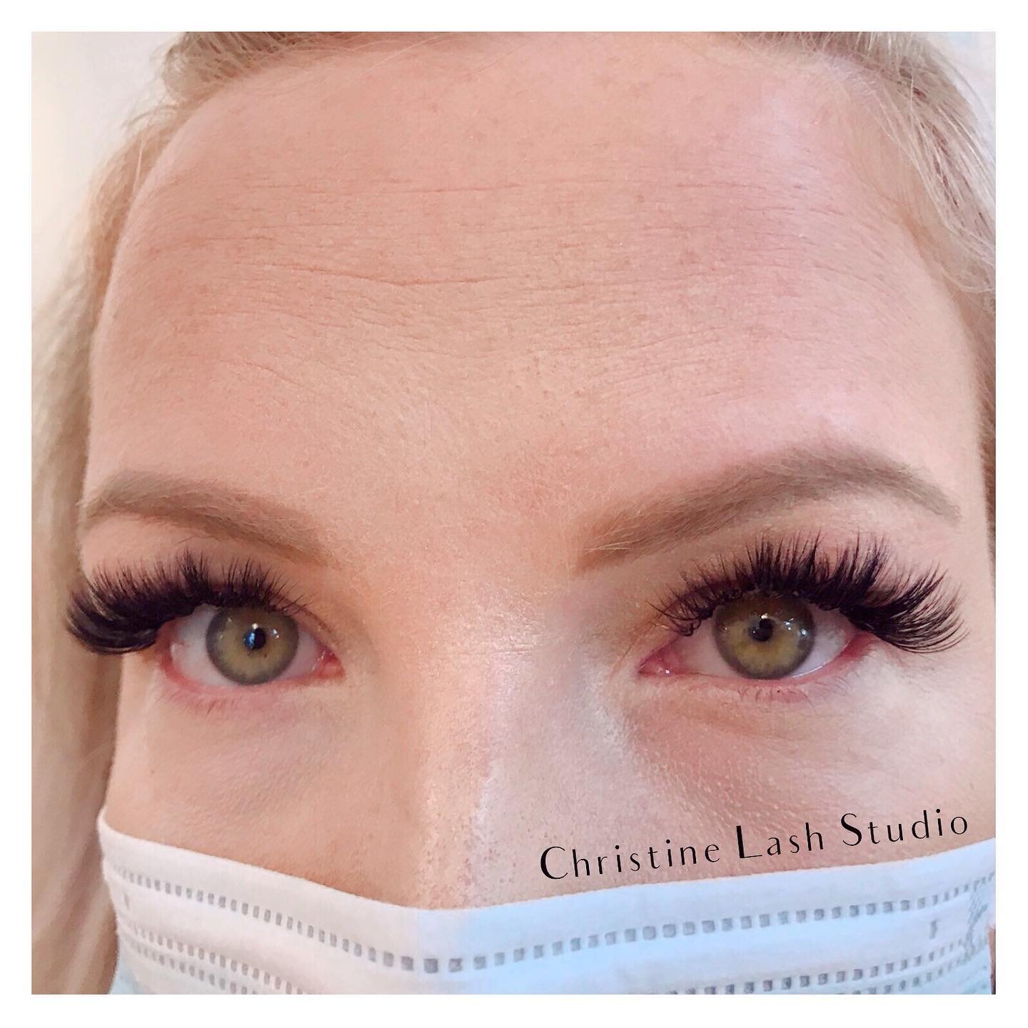 Bring on the volume with Russian Volume Lashes! Ideal for those looking for a dramatic, full lash look. Something to keep in mind with volume is that the density depends on your natural lash condition. If your lashes are naturally full, your extensio