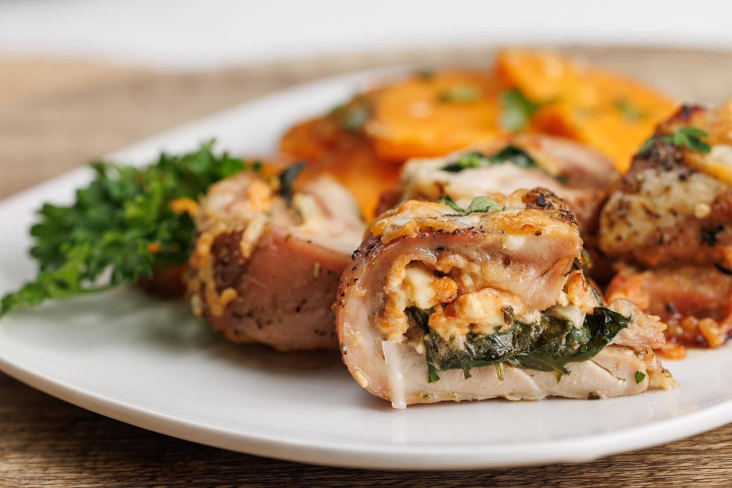 One of our most popular Buffet Style menu items of 2022. This lucky chicken thigh is stuffed with all the best goodies. #sundriedtomatoes #feta #spinach #creamcheese #parmesan 

It&rsquo;s been invited to a few parties this year as well so you might 