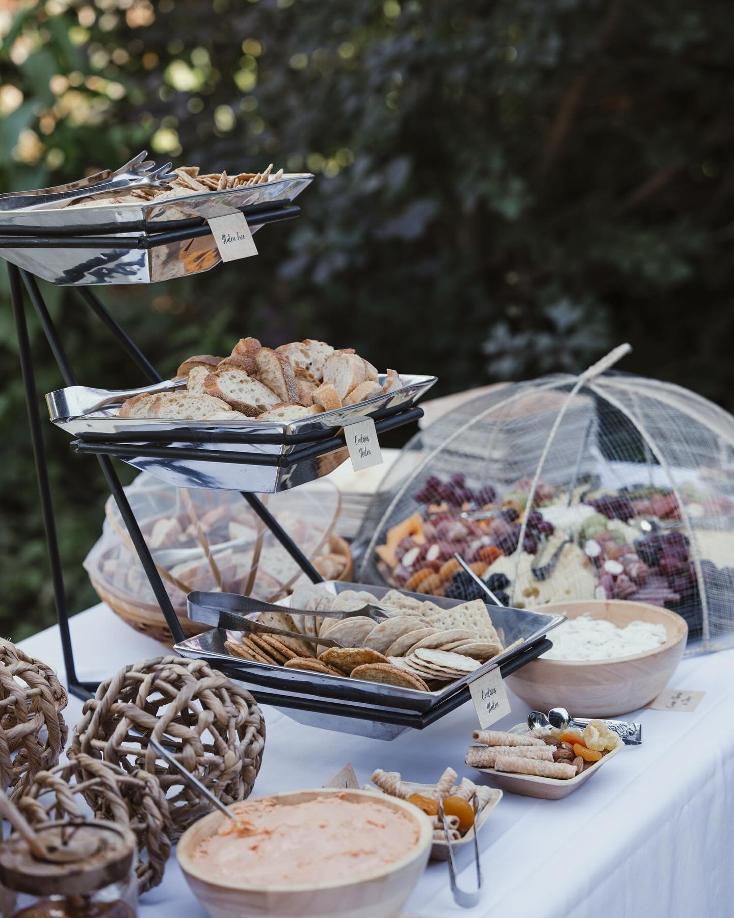 What a wonderful season 2024 was and is! We visited our friends @blacksheepshelter multiple times and witnessed,each time, the impeccable way they tend their farm and venue. @kellyjophotography captured our appetizer display in a way we never could (