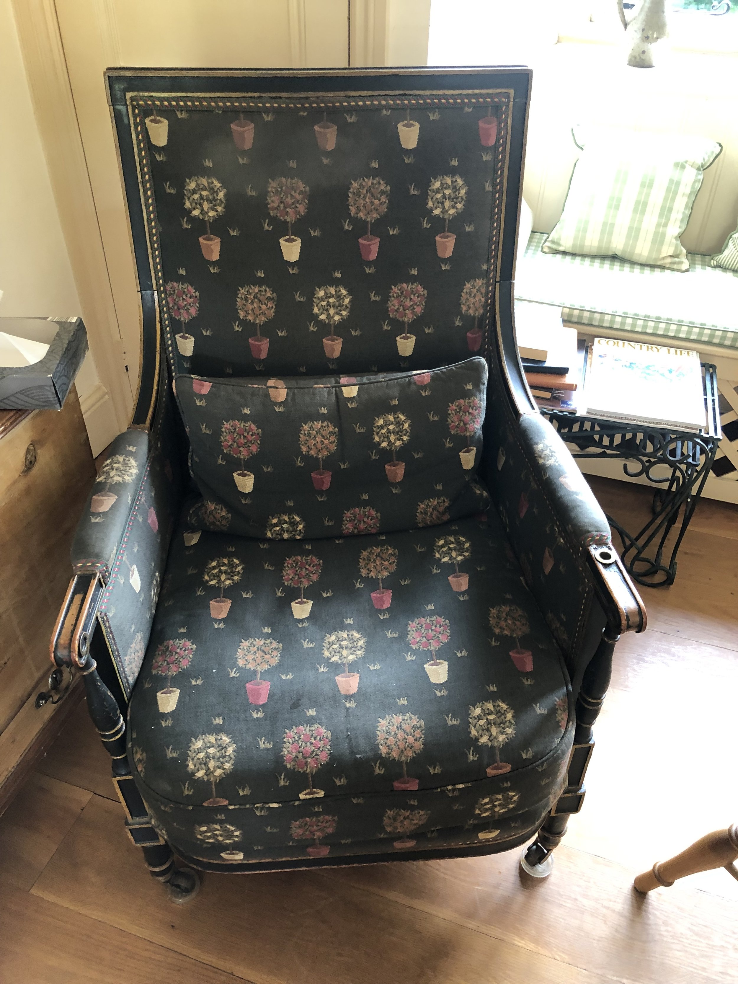 Please may I have more photos including the underside of the seat / profile of chair. Please look at the castors to see if they have a stamped makers name