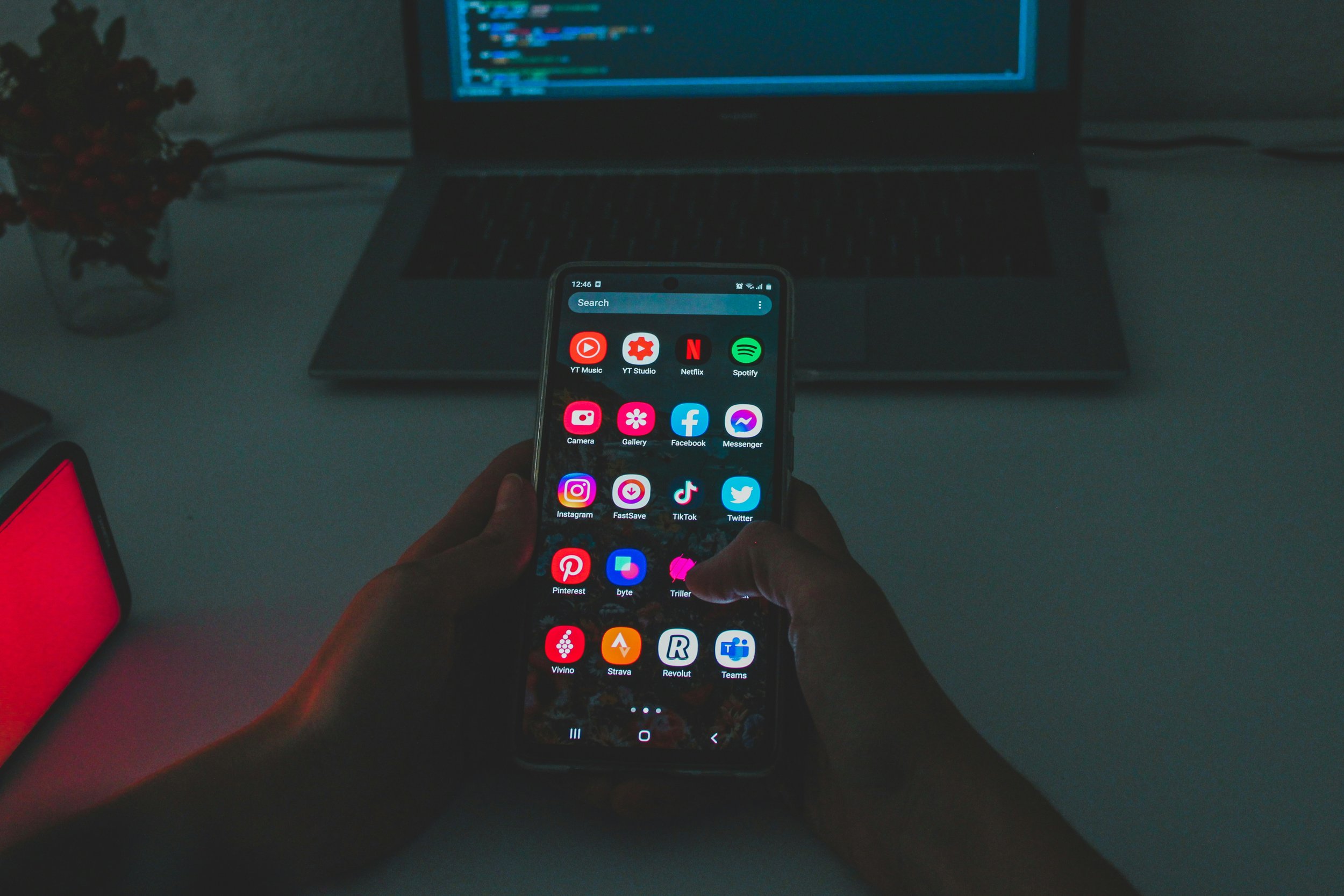 arpad-czapp-4aDuXiPcfQI-unsplash.jpg