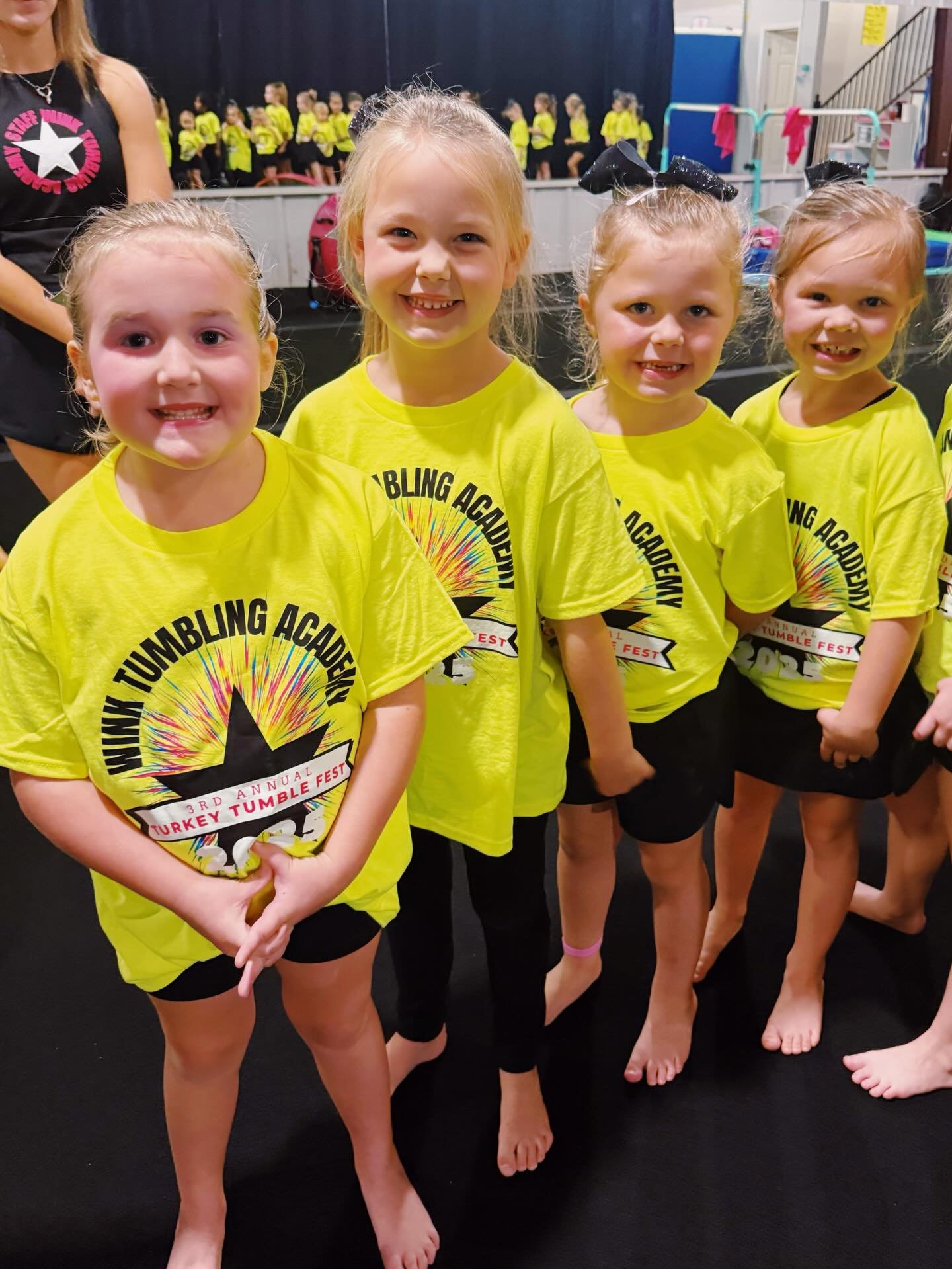 Check out our beginners!!! Lots of super awesome cartwheels and back-bends in this group👏🏼👏🏼