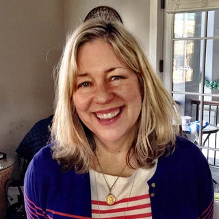 Aida Reyes-Kuehn, Project Manager