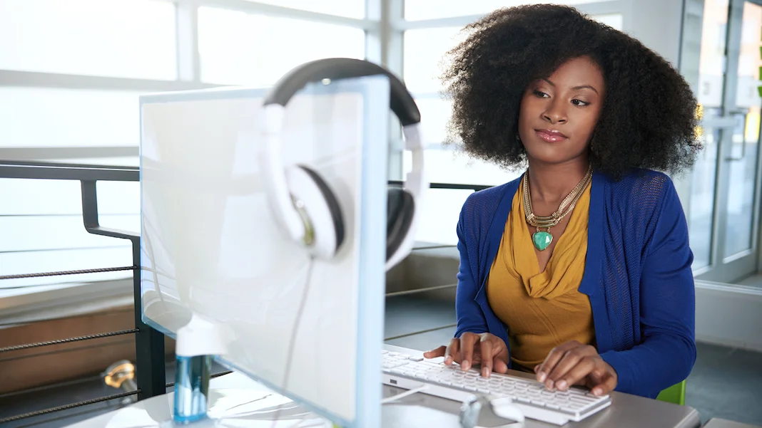 woman-working2.jpg