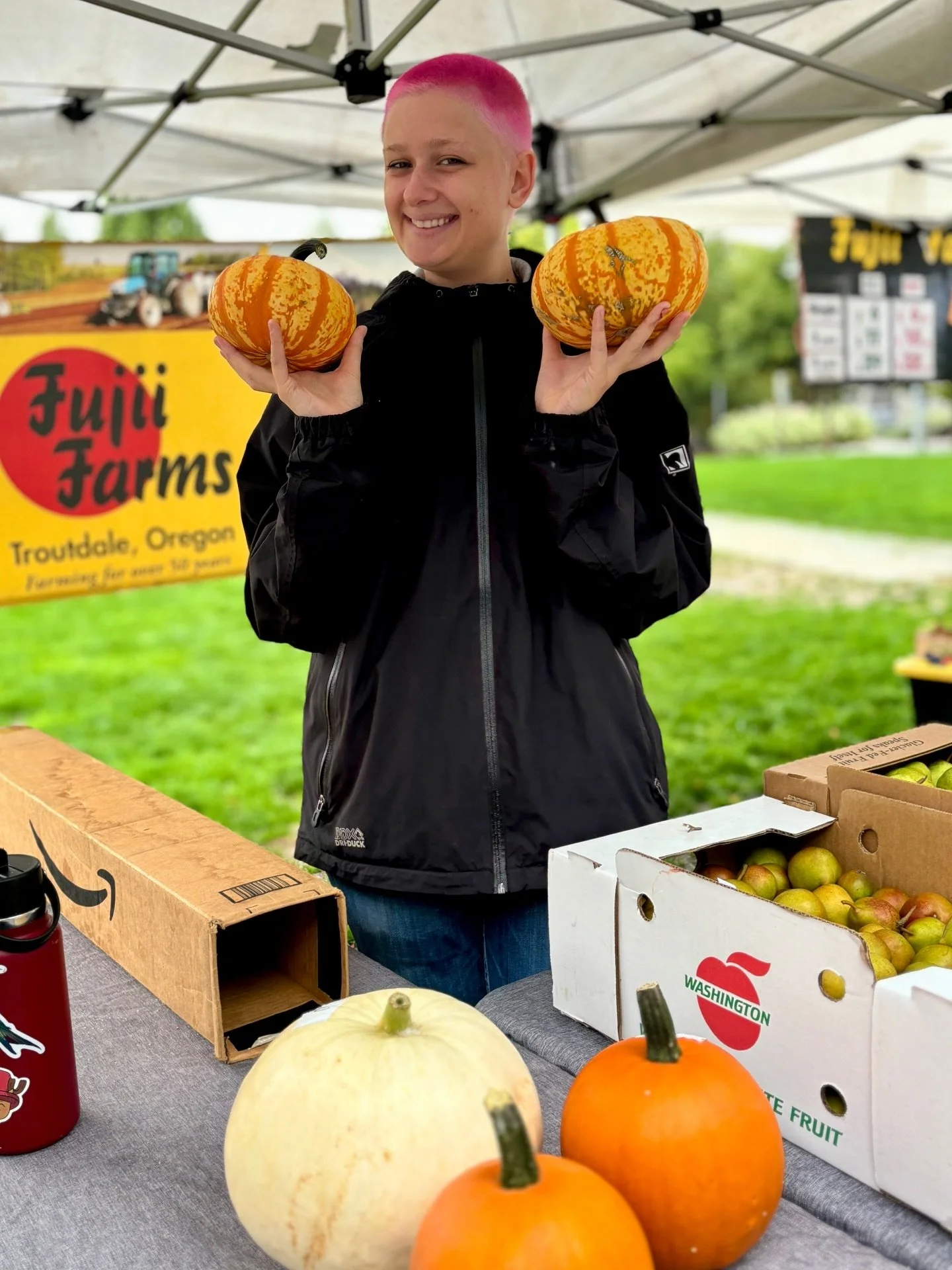 First rainy market of the season can&rsquo;t stop us from feeling the cozy sweetness of a Fall farmers market! Come get a warm cup of coffee, a hot fresh mini donut, foraged mushrooms, and some squash- of course!