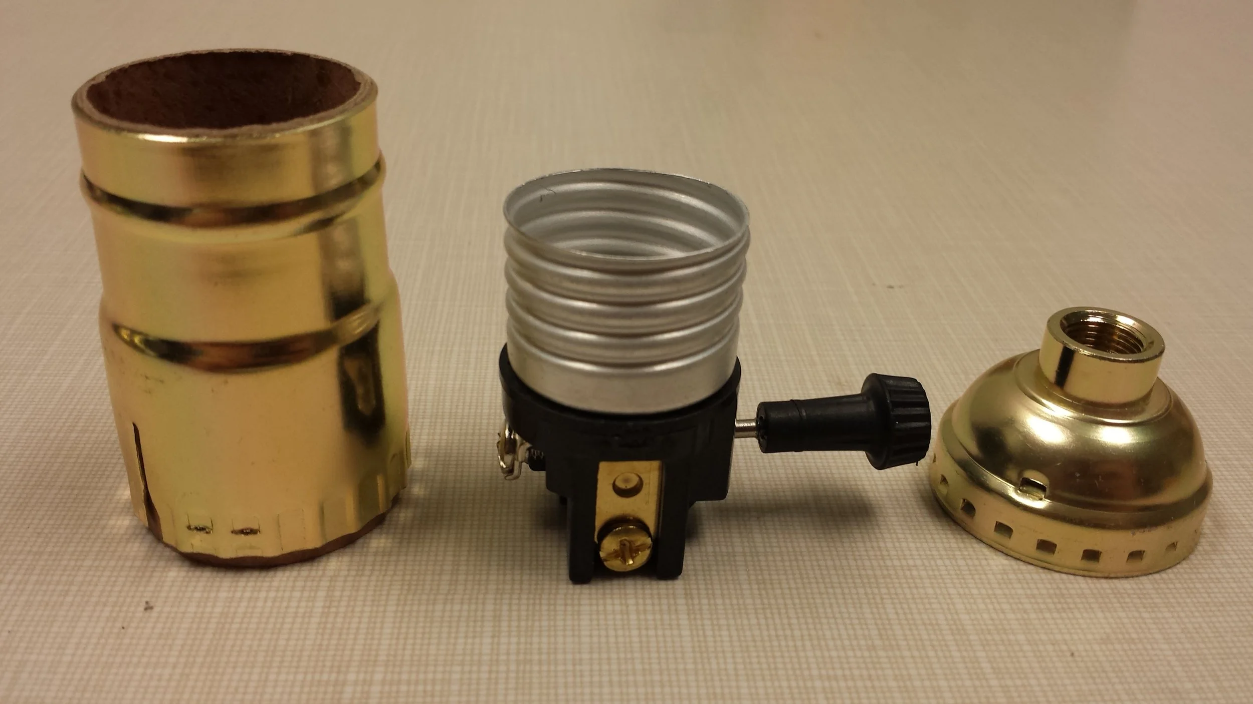 Here is my socket taken apart: