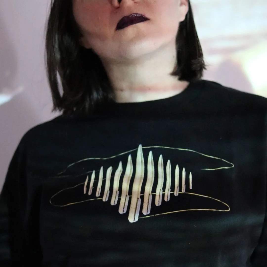 Arsenal Pen : Unisex Heavy Cotton Tee
