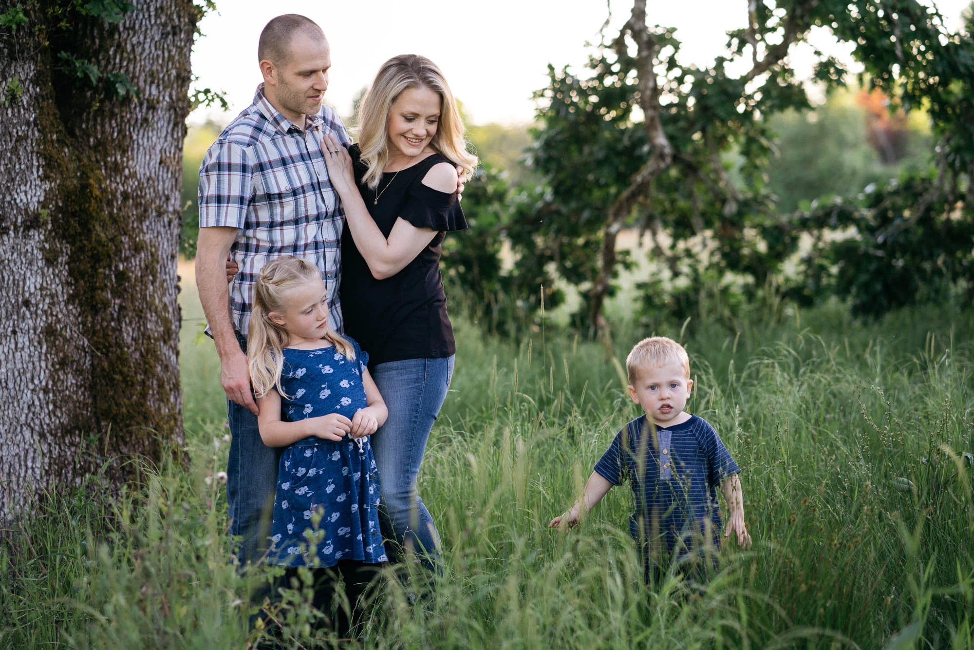 Image from a Family Lifestyle Outdoor Photo Session - Mollie Hewitt | Photography - Portland, Oregon