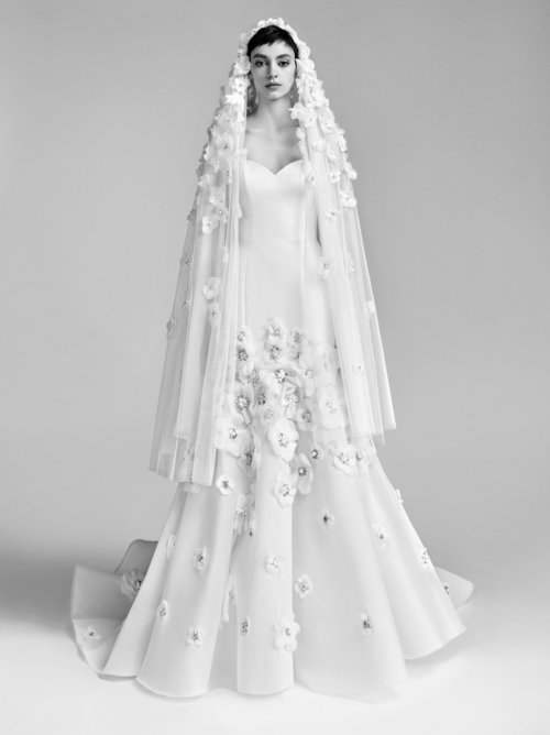 22-viktor-rolf-spring-18-bridal.jpg
