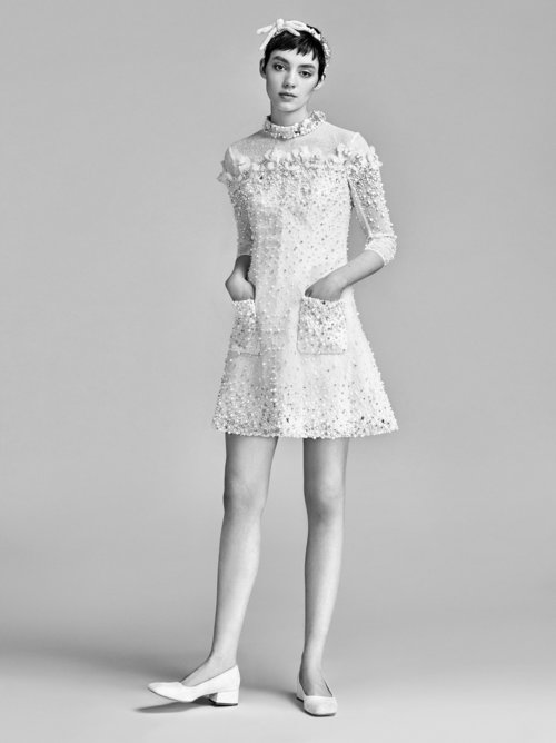 14-viktor-rolf-spring-18-bridal.jpg