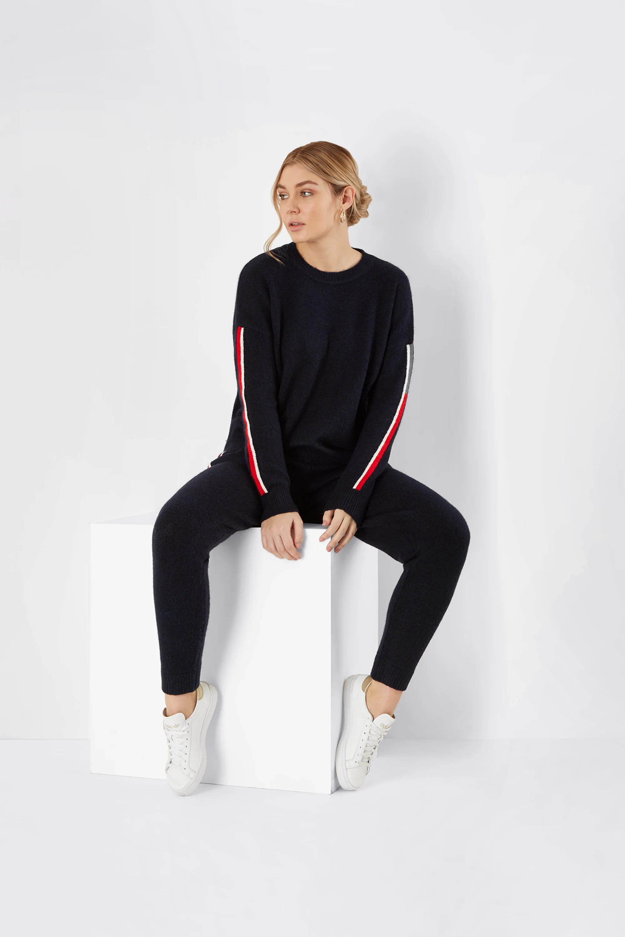 Navy Jogger_Navy Jumper_756.jpg