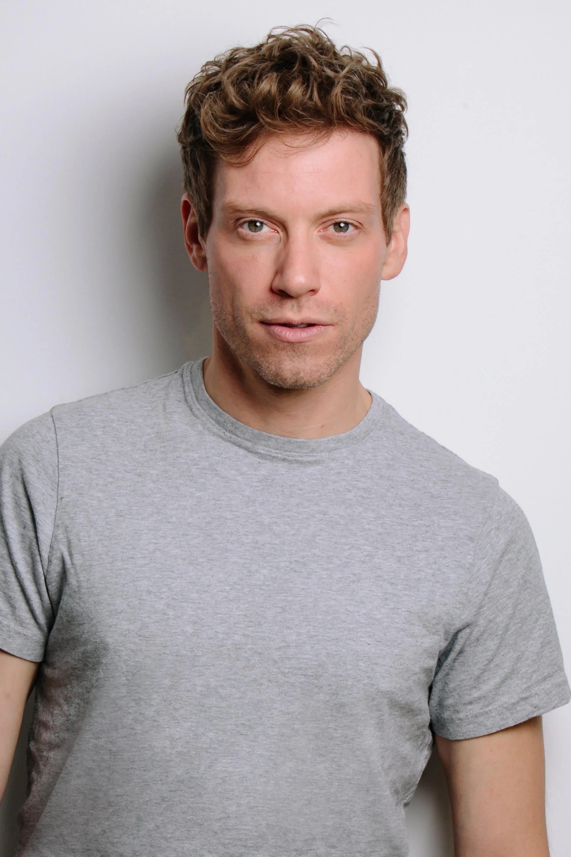 Barrett Foa.jpg