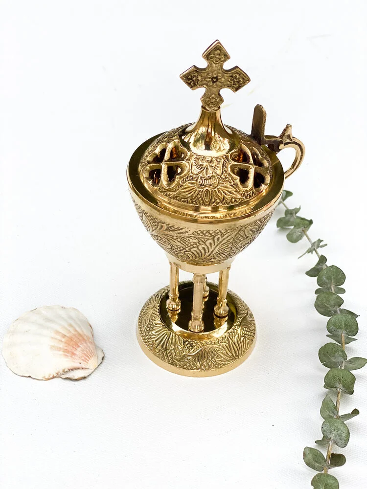 crucis | resin + incense burner 