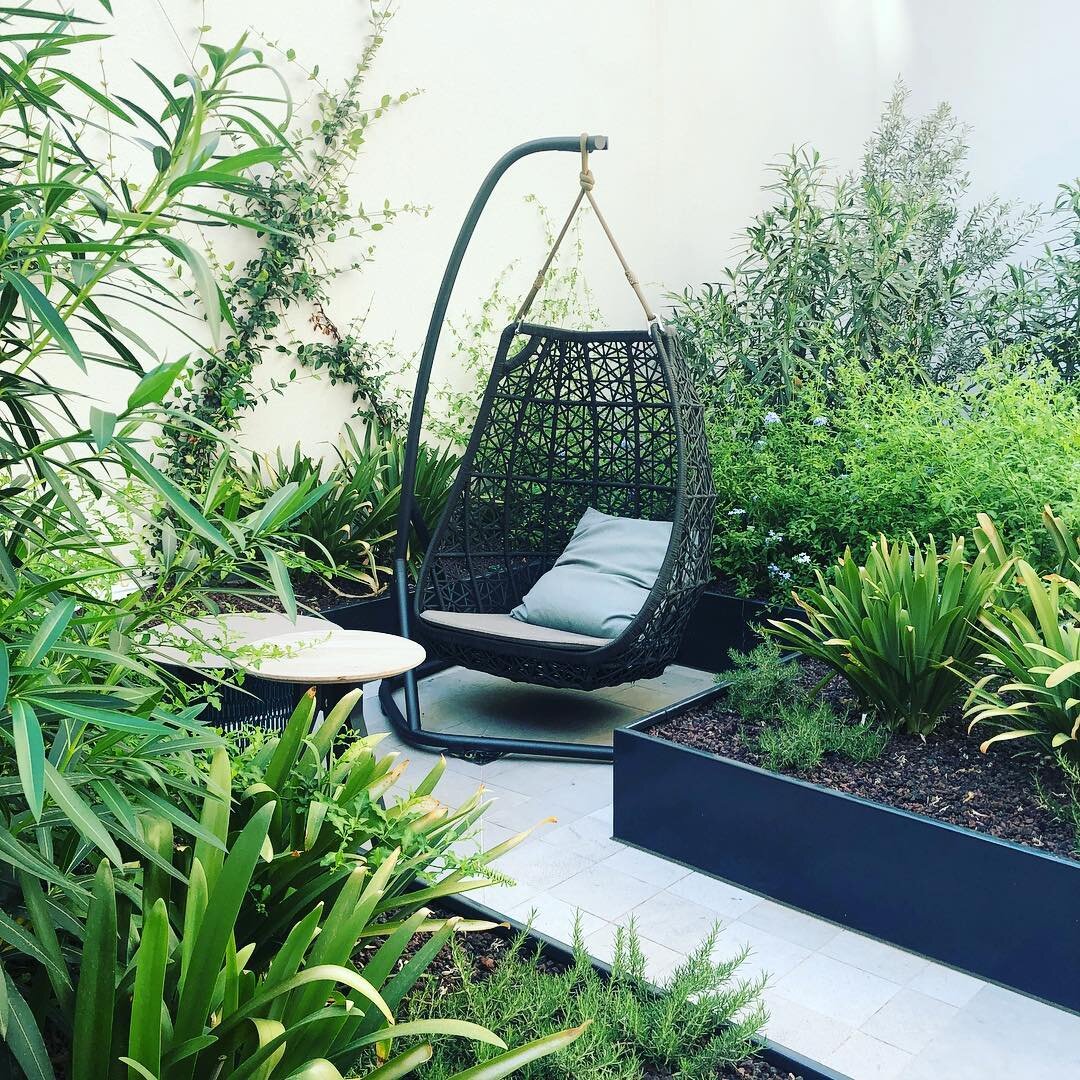 A cool new spot to hang out on a warm afternoon in this newly completed garden.
.
#LandscapeDesignPro #landscapedesign #gardendesign