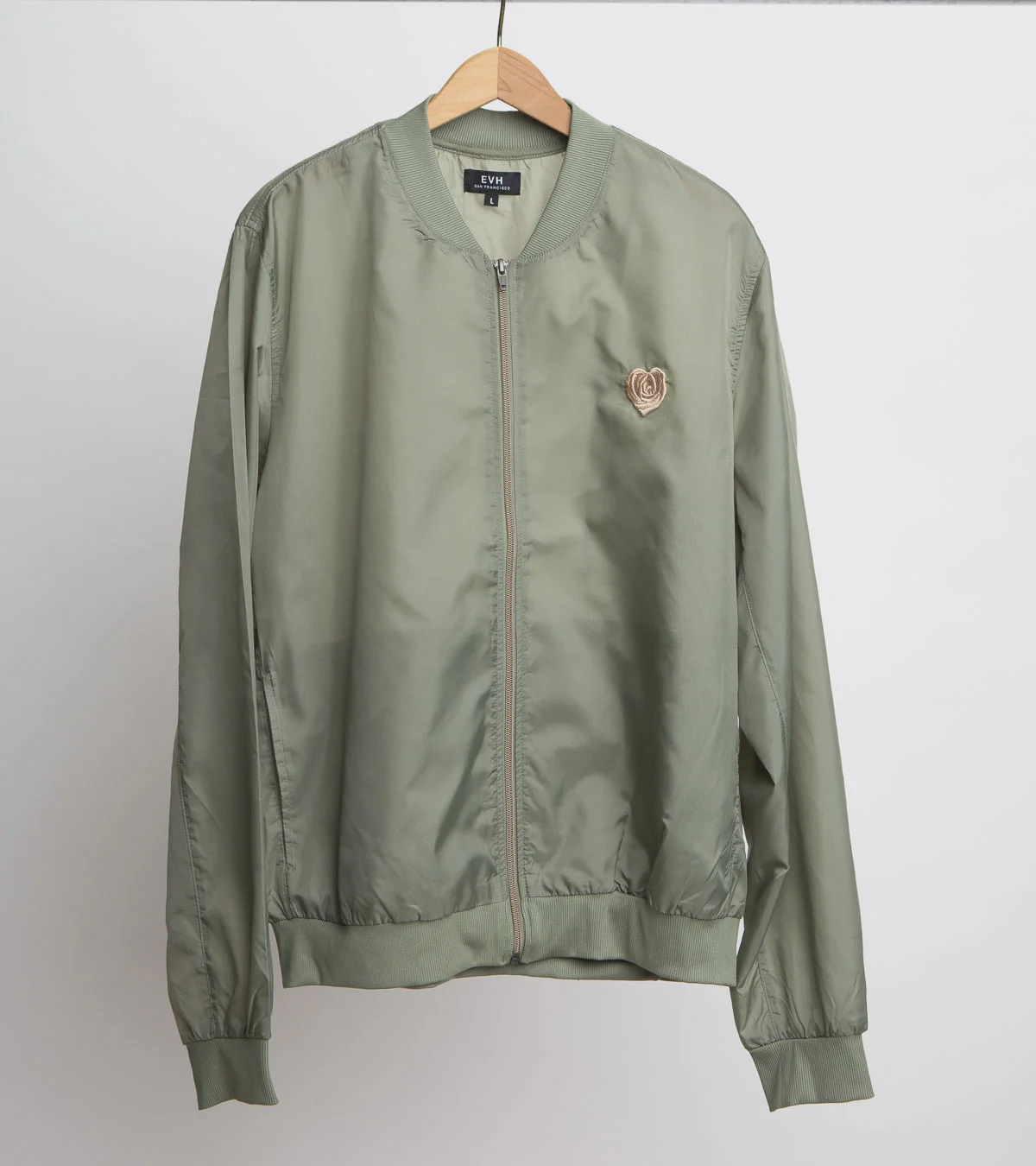 LIGHTWEIGHT BOMBER