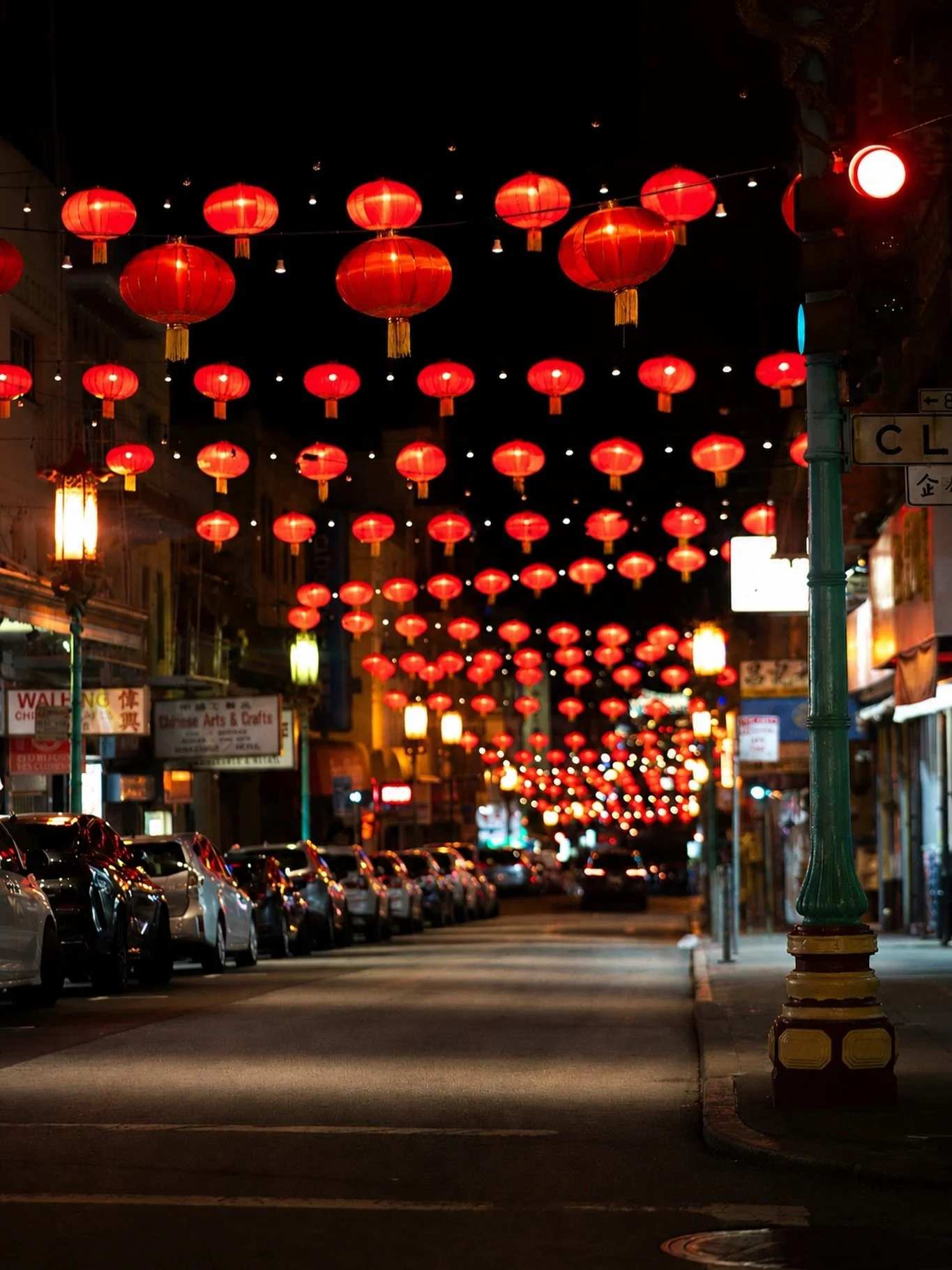 SF after dark. Built in the details.
.
.
.
.
.
#SinceFuture #BuiltInSanFrancisco #sf18  #ChinatownSF #SFNights