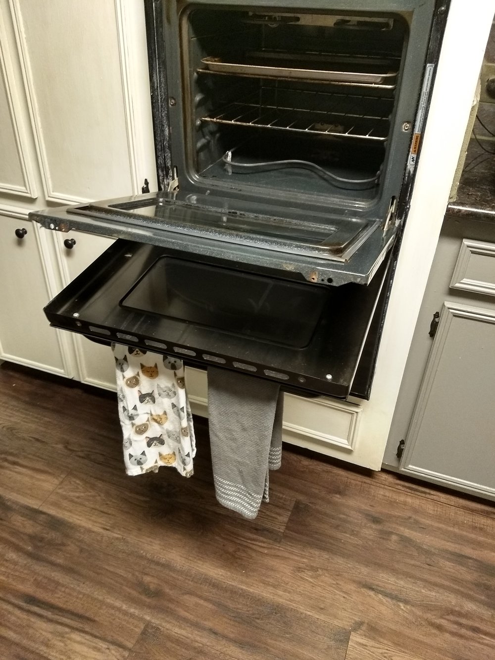 How To Clean Oven