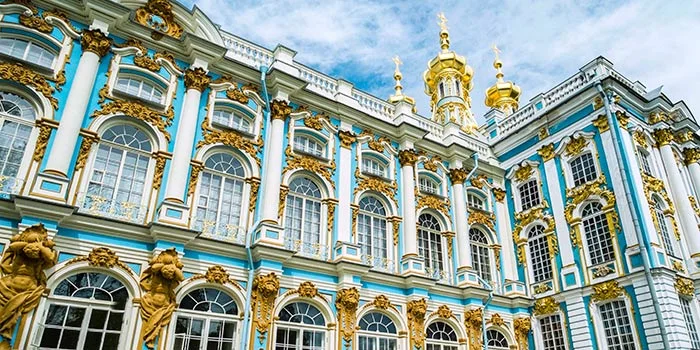 CC_St_Petersburg_Catherines_Palace_Atlantes_700x350_tcm22-120102.jpg