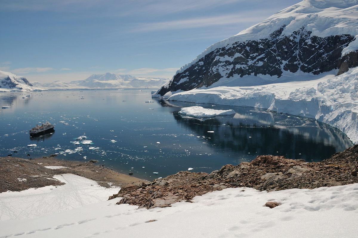 silversea-antarctica-cruise-landscape-2.jpg
