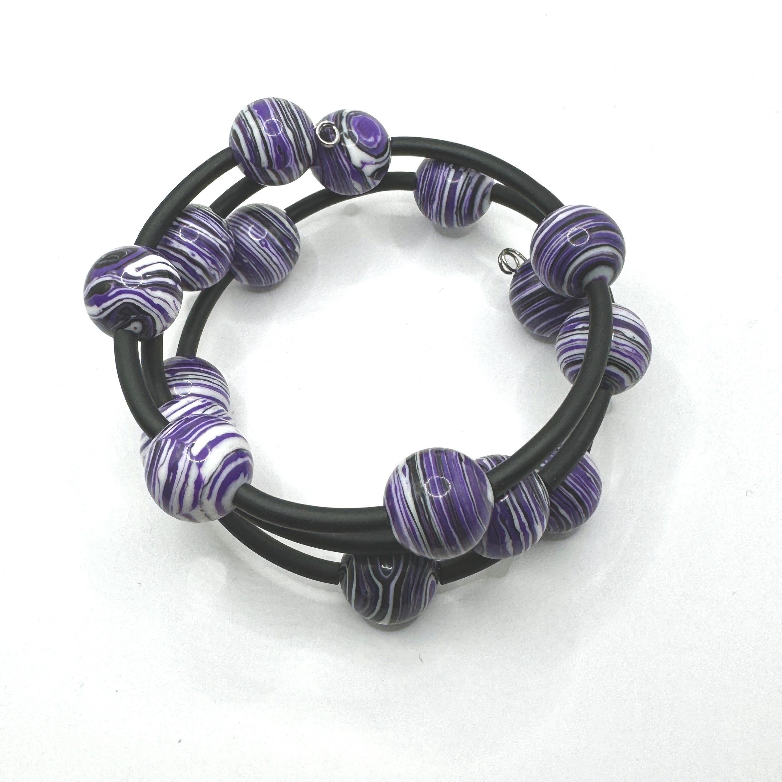 Purple Swirl Glass Bead Memory Wire Bracelet.jpeg