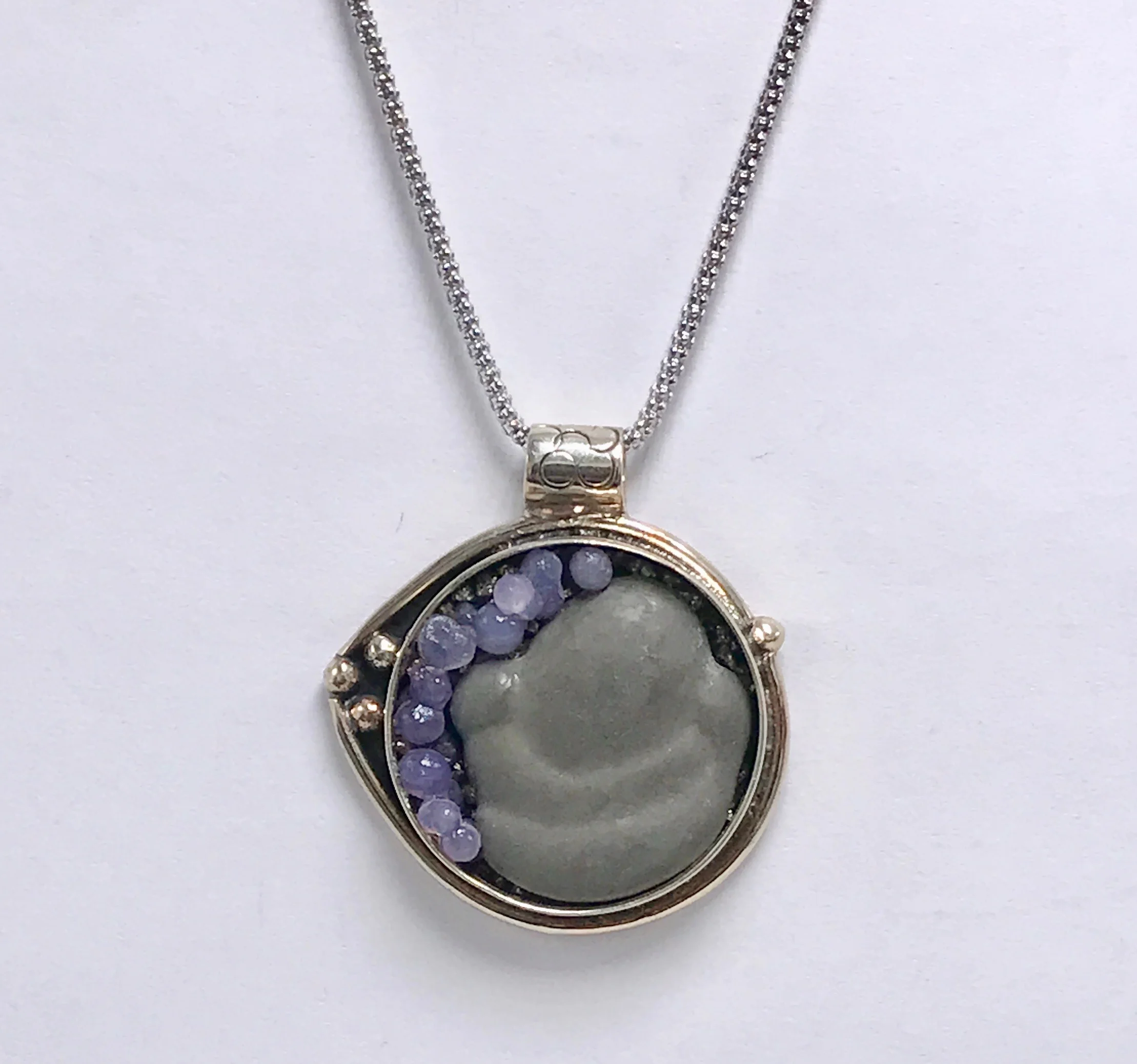 GDSS:GrpAgateNecklace.jpeg