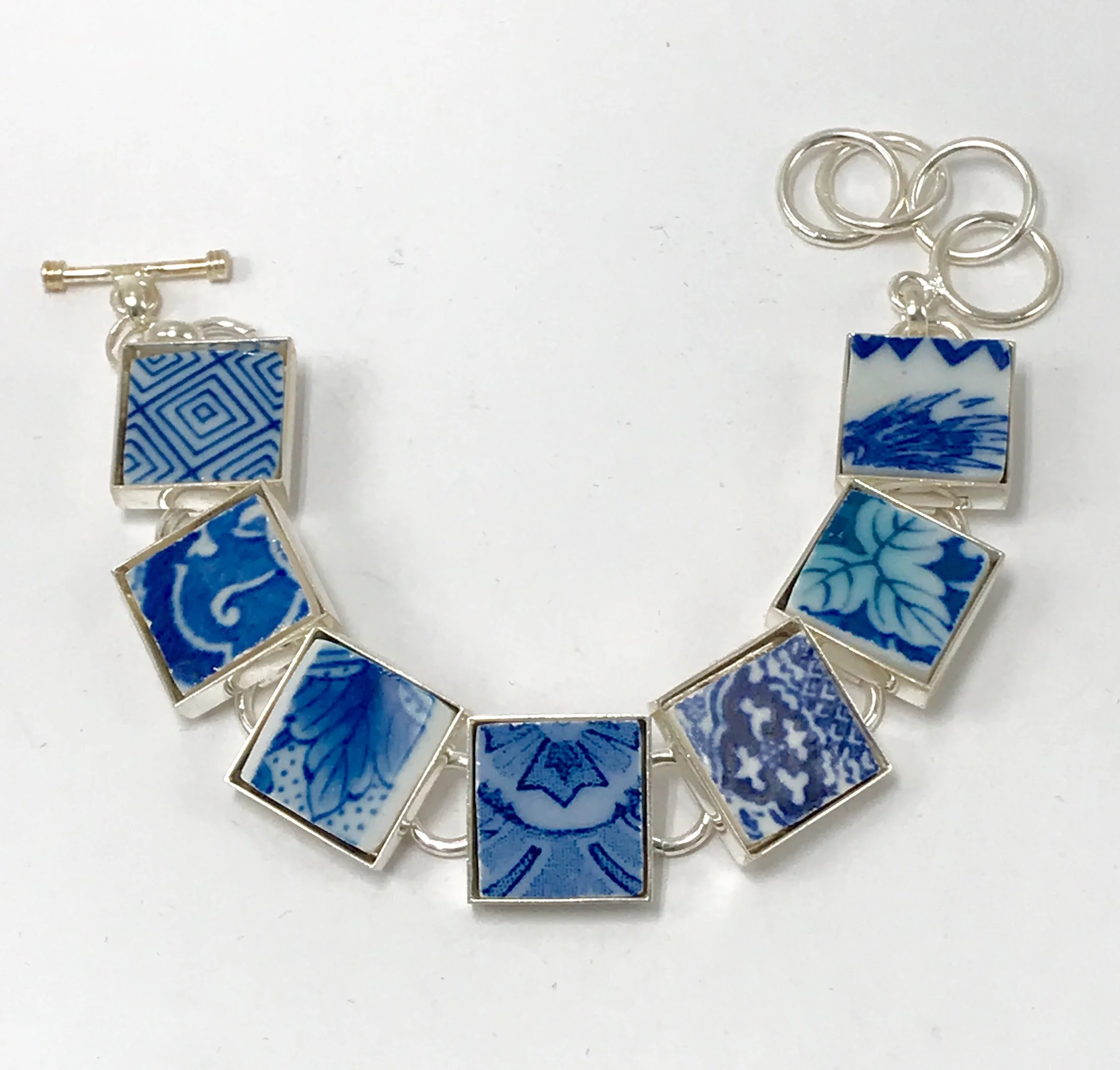 BlueChinaSquaresBracelet.jpg