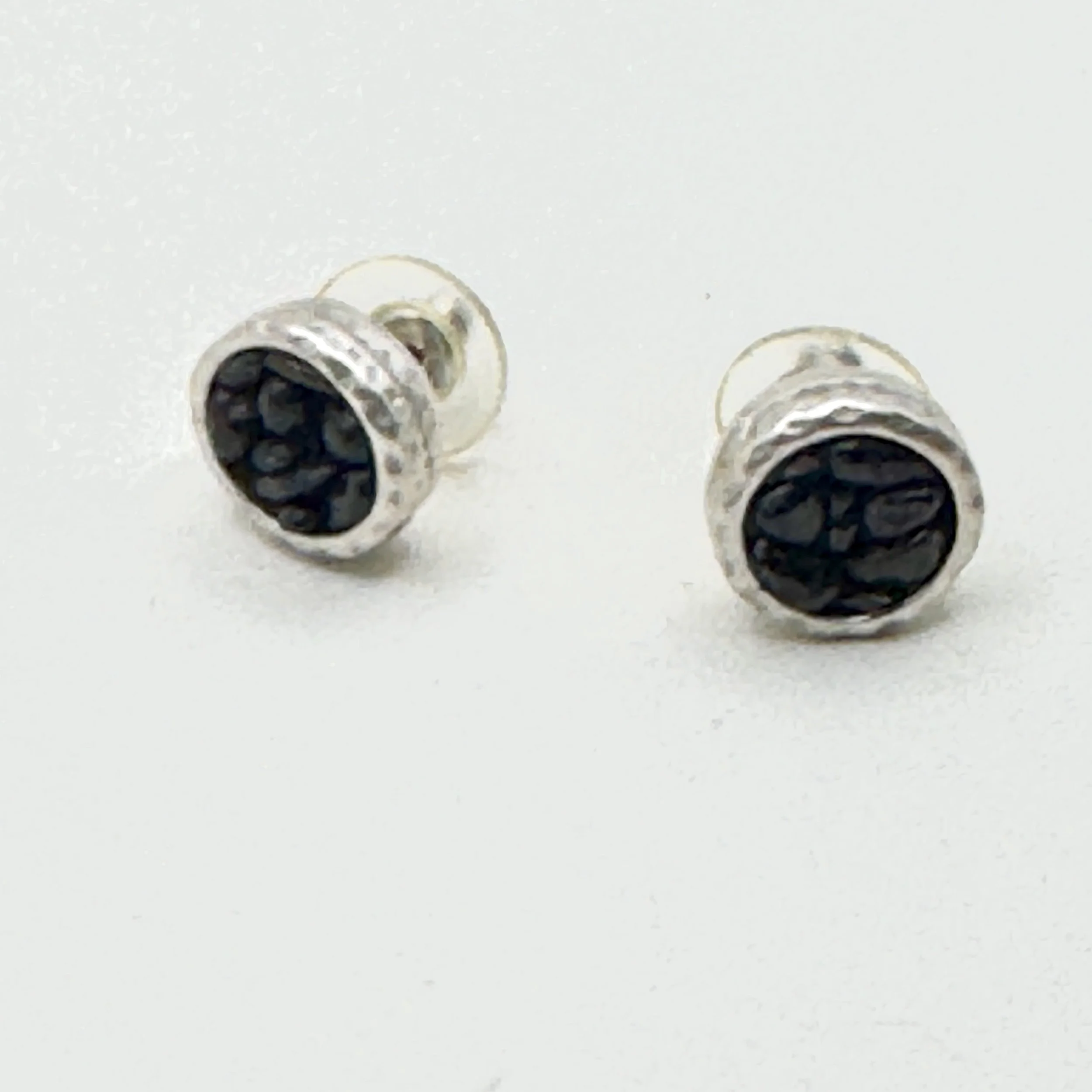1/2' Garnet Circle Post Earrings