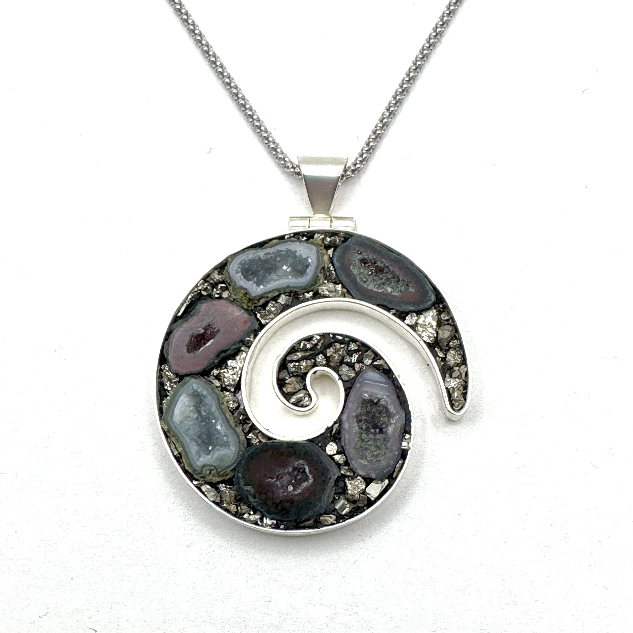 Geode Sm Koru Necklace.jpeg