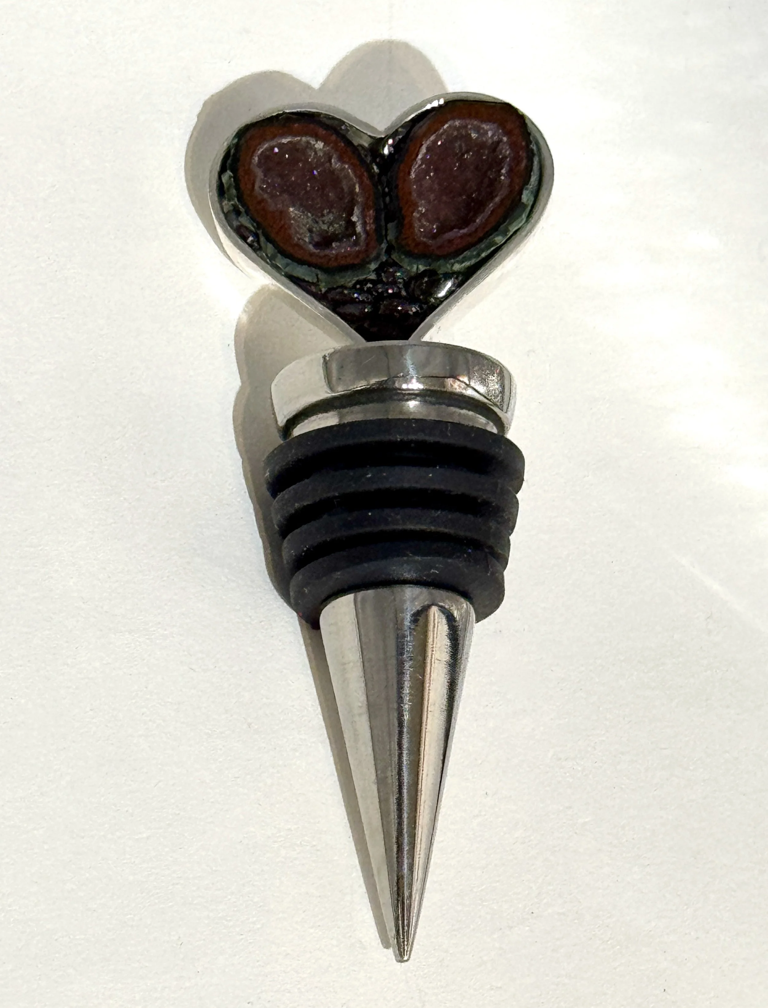 Geode & Garnet Bottlestopper.jpeg