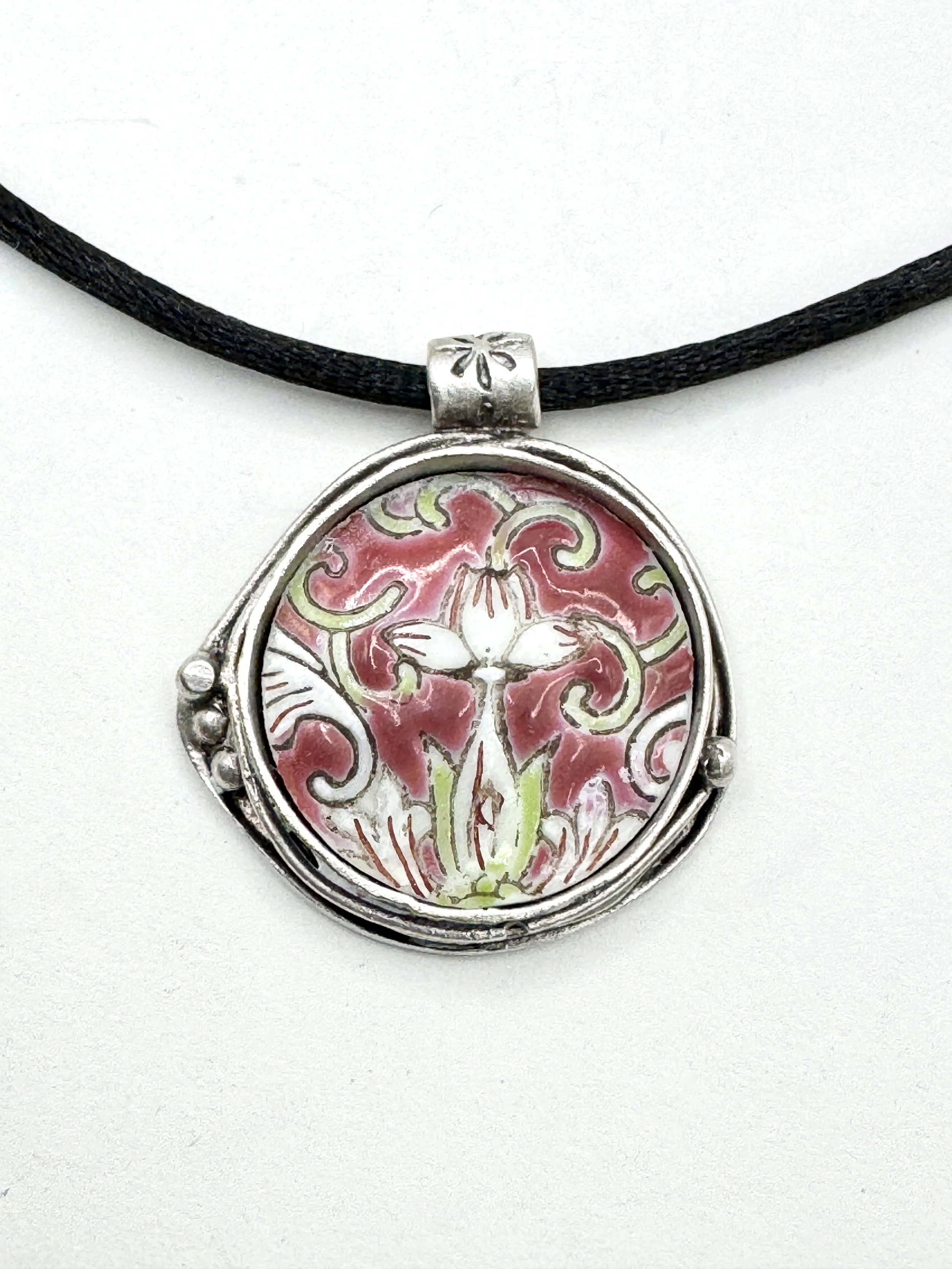 Pink Floral Circle Necklace.JPG