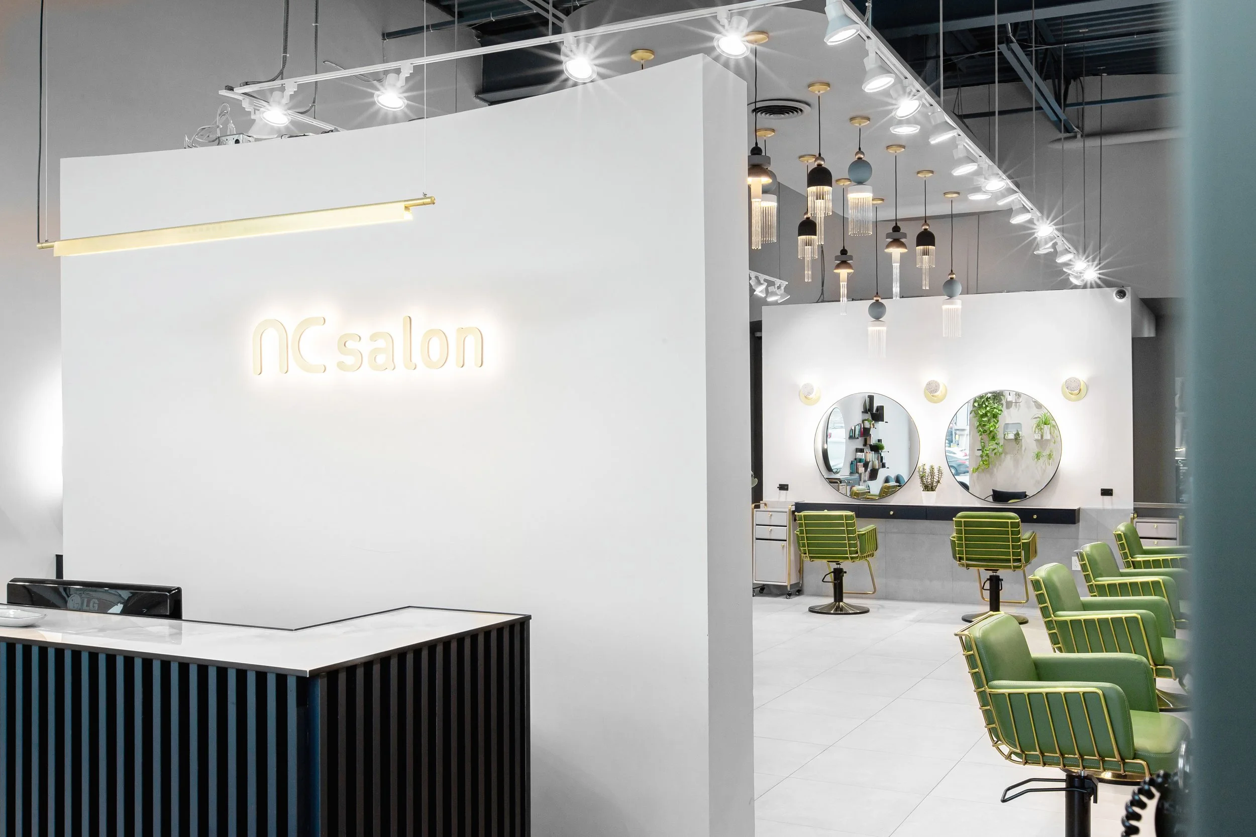 2019.11.25 HWY7Interior-2605.jpg