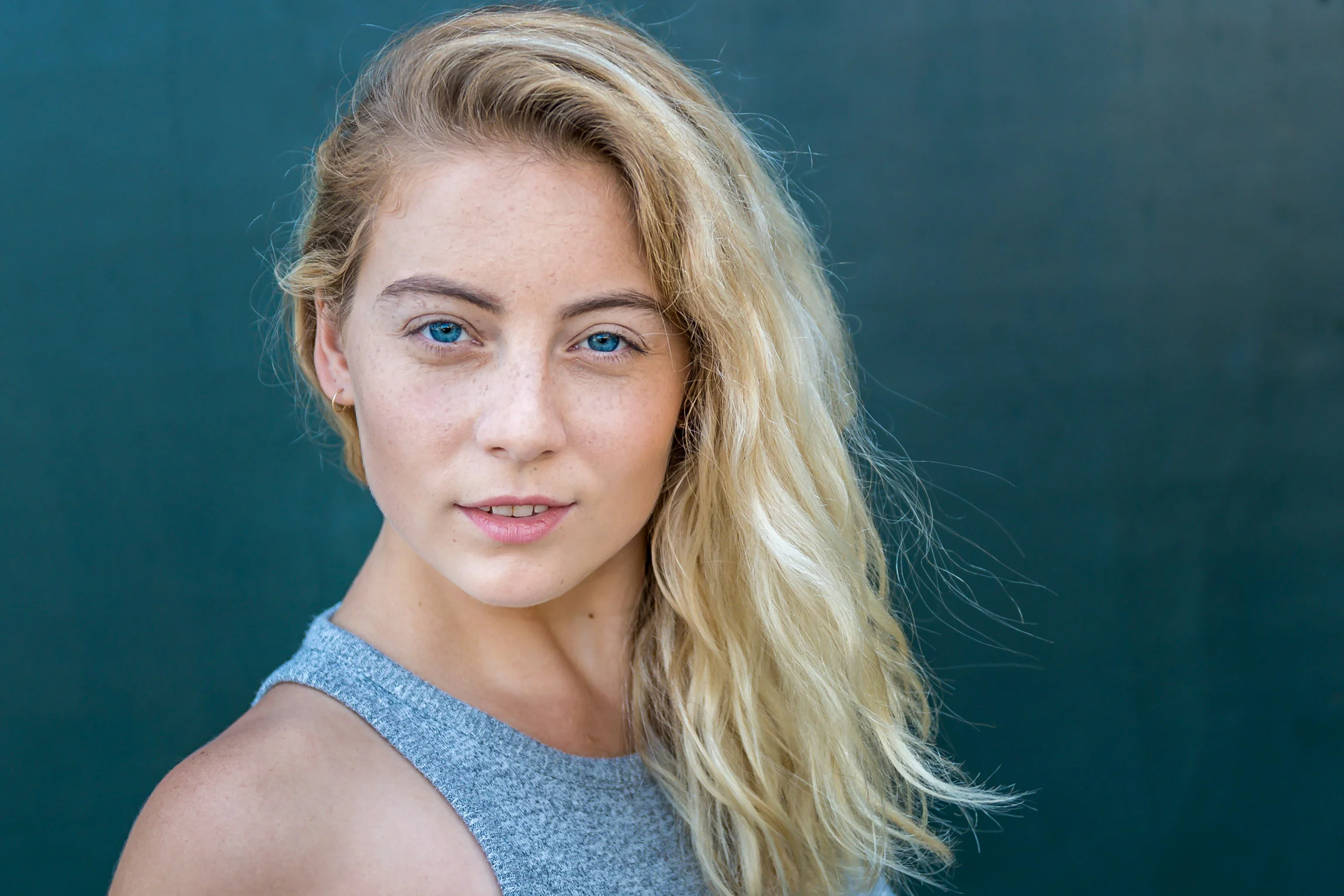 oleg-chursin_emily-headshots-session-1-009 (1).jpg