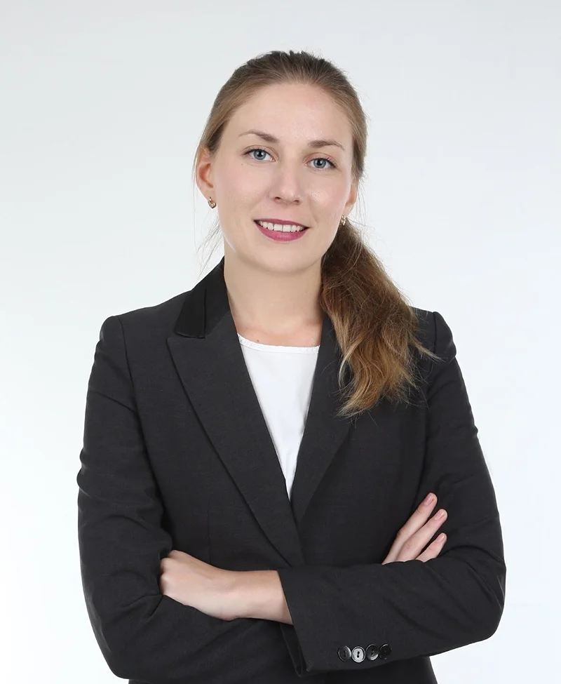 Iryna Fishchenko Licensed Financial Advisor Iryna holds a degree in Financial Economics from the University of Dundee, Scotland. Originally from Ukraine, she moved to Singapore to pursue a career in finance and to explore the local culture. She passed the Capital Markets and Financial Services (CMFAS) examination and is now a Monetary Authority of Singapore (MAS) licensed financial advisor. She assists international clients in achieving their financial goals at Financial Alliance, one of the largest Independent Financial Advisory in Singapore. Iryna has a passion for helping people to improve their financial wellbeing and has co-founded “Harvest together”, a student-run social enterprise aimed at helping local community members to start their own gardening projects and generate an independent income stream.
