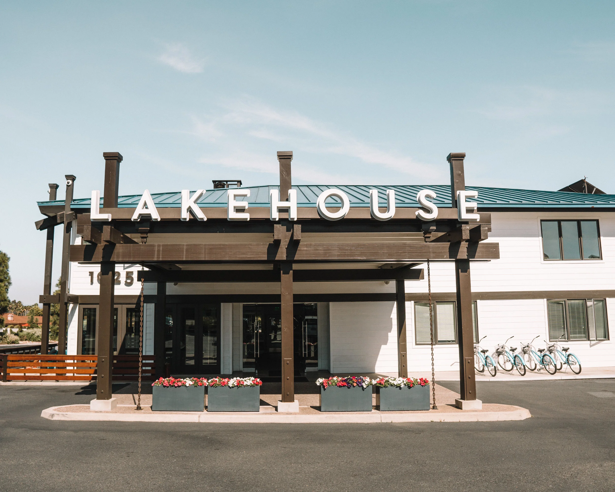 lakehouse-hotel-and-resort-review-20.jpg