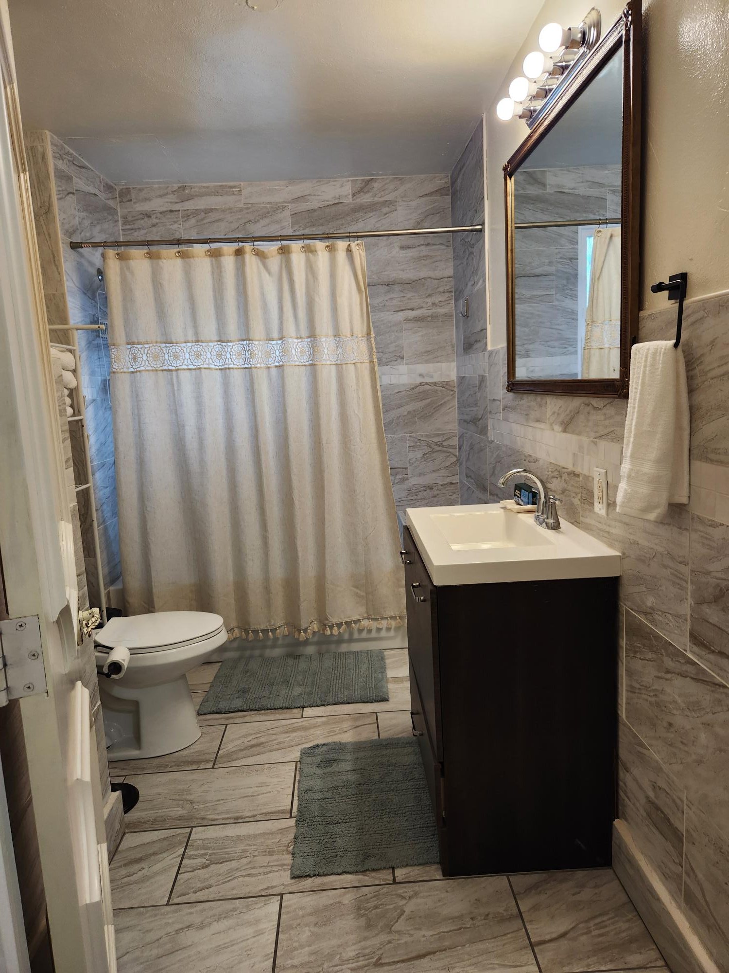 Bathroom .jpg